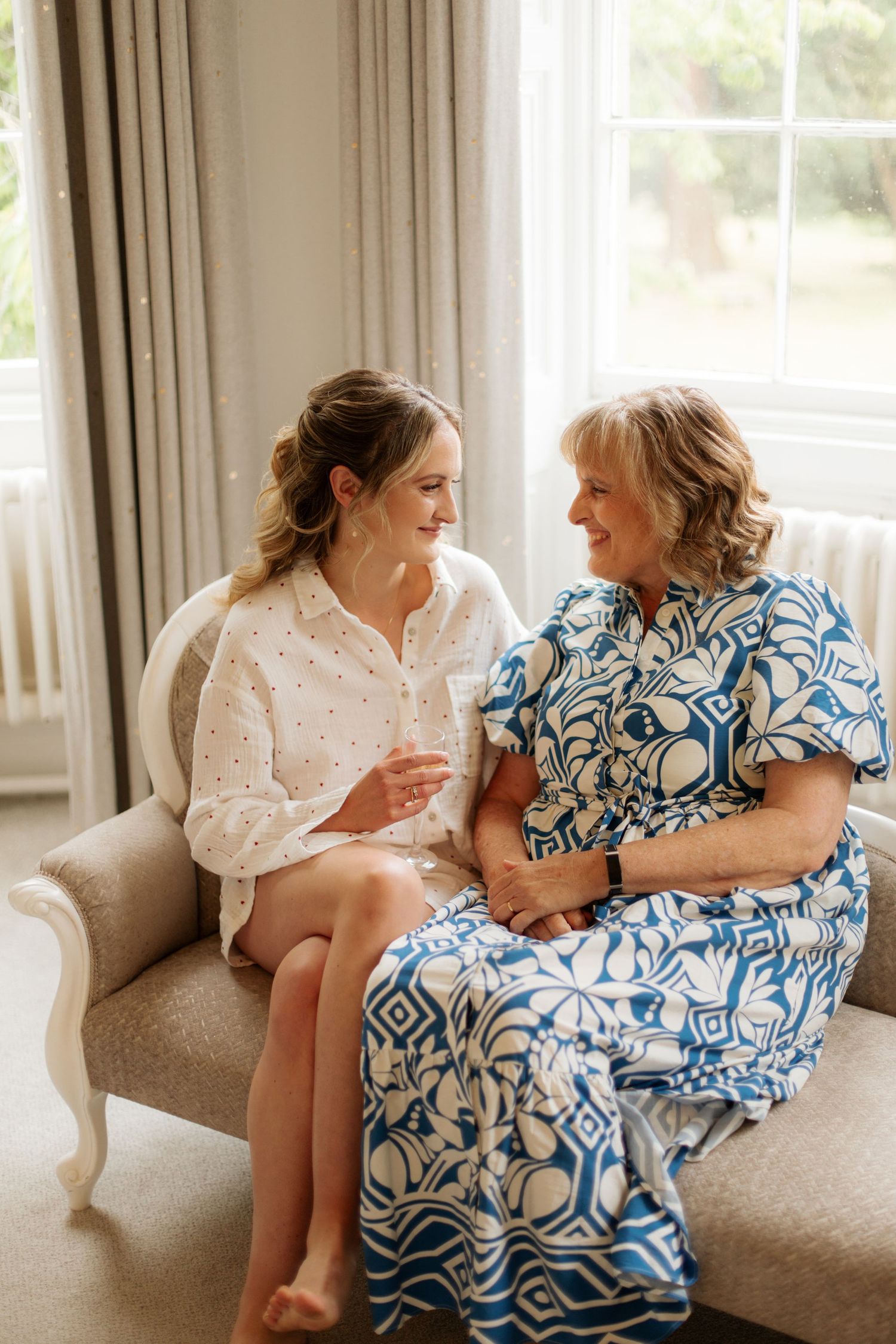 Candid Cotswold Wedding Photographer captures bridal details at Gloucestershire Wedding Venue. Natural, candid and timeless photography, UK