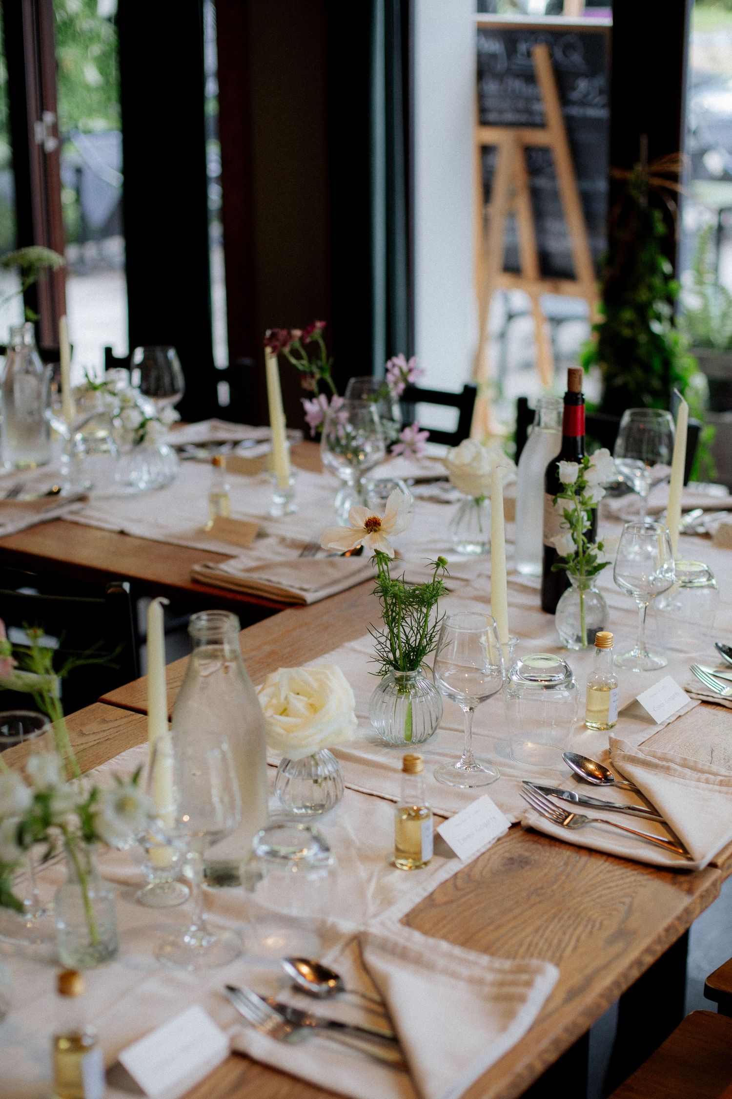Morzine Wedding photographer captures beautiful wedding dinner photos on Lac Montriond.Candid timeless documentary style photography.