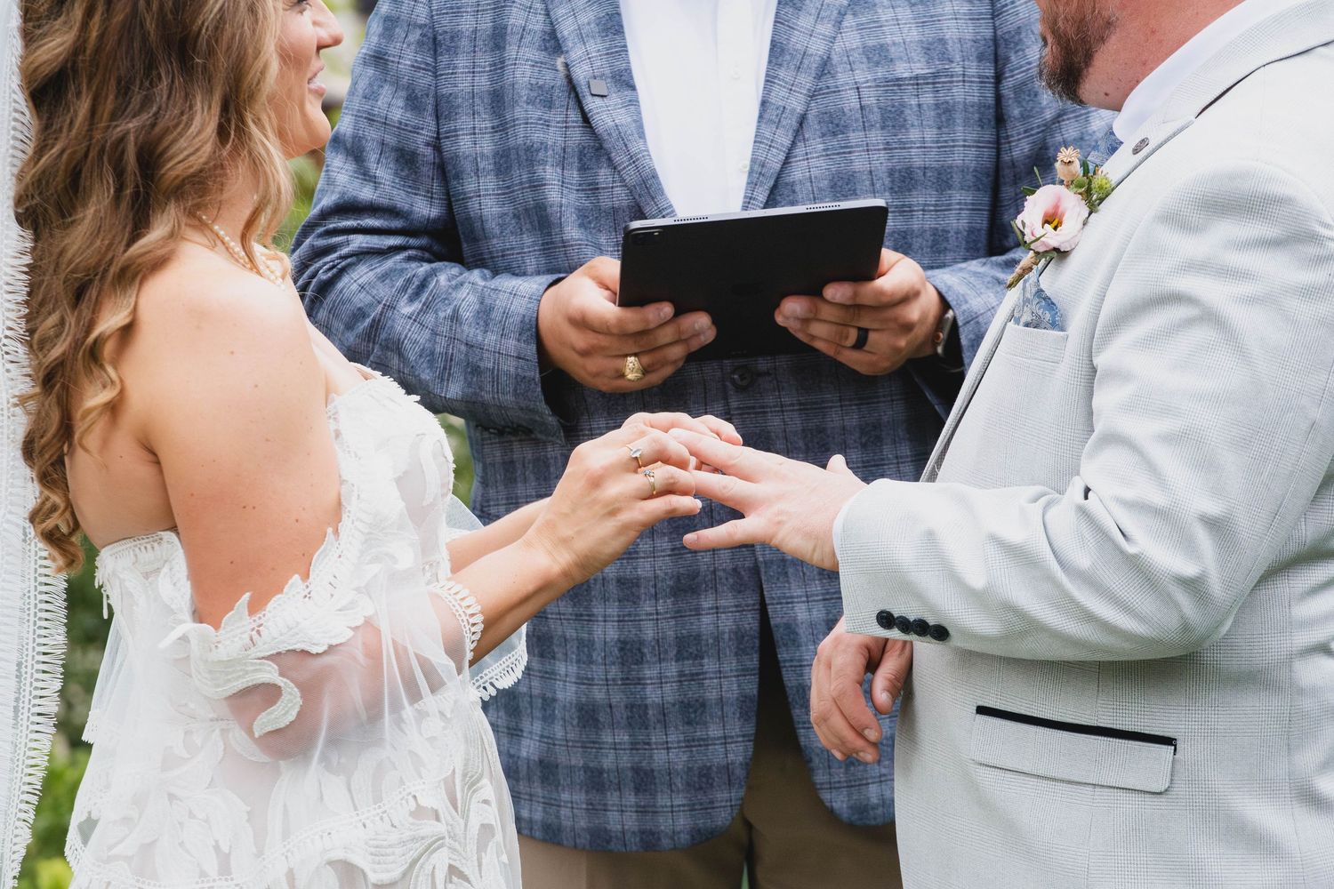 Wedding ceremony in Morzine, captured by french wedding photographer.