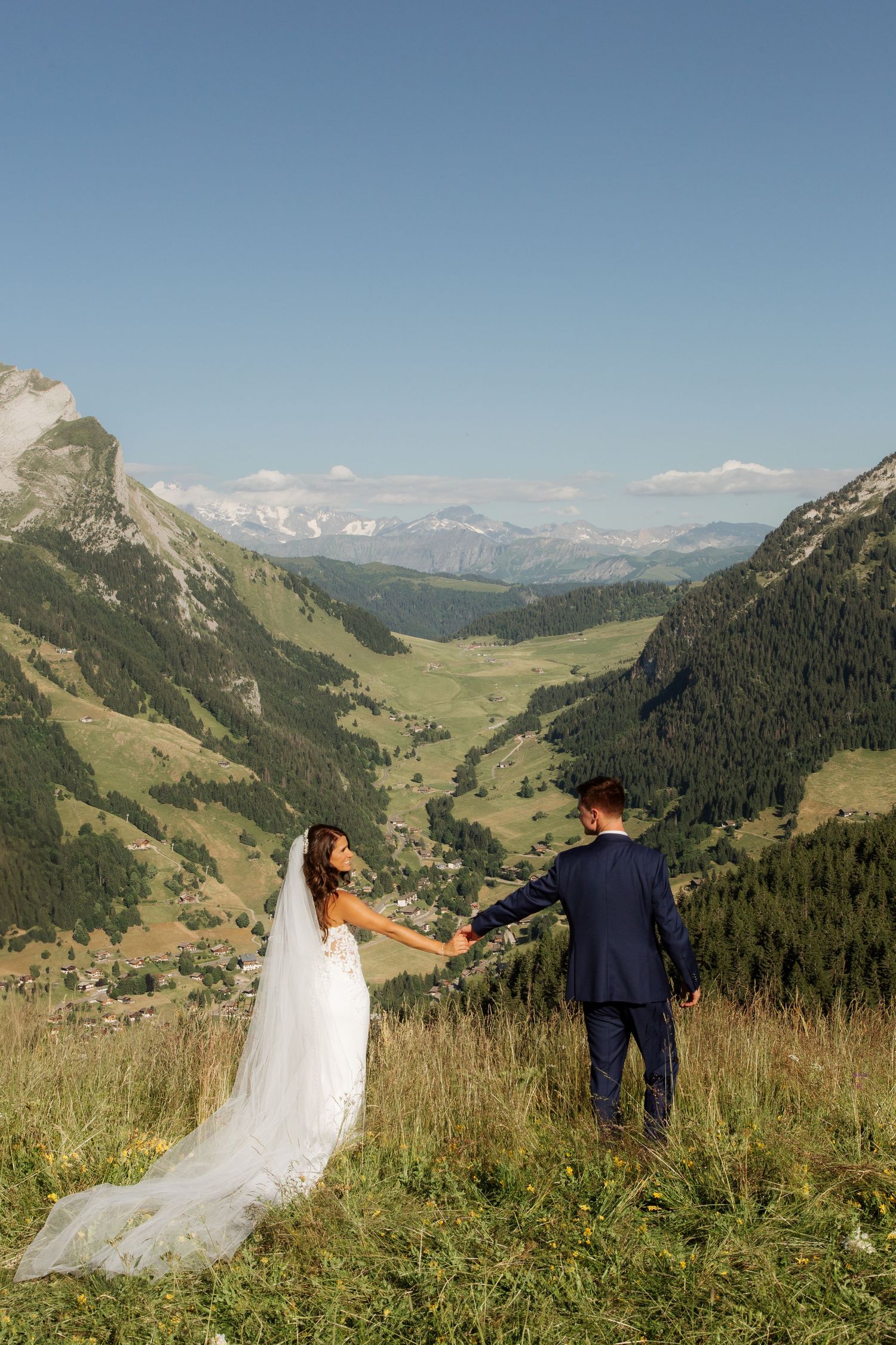 Morzine Wedding Photographer captures epic wedding photos in La Clusaz Wedding venue. French Mountain Wedding photographer. Outdoor Brides