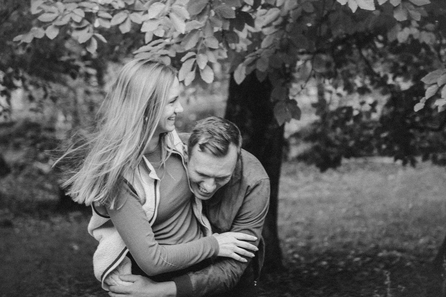 Engagement photos taken by documentary style wedding photographer in Morzine, France. French Wedding Venue. Wedding photography inspiration.