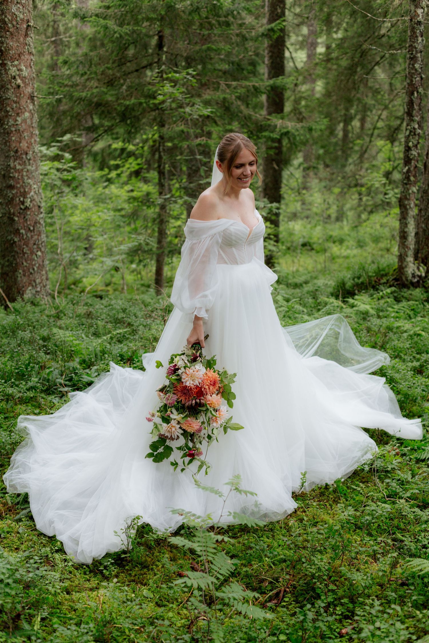 Morzine Wedding photographer captures couples photos and real emotions in Morzine Wedding Venue. Candid,timeless documentary style photos