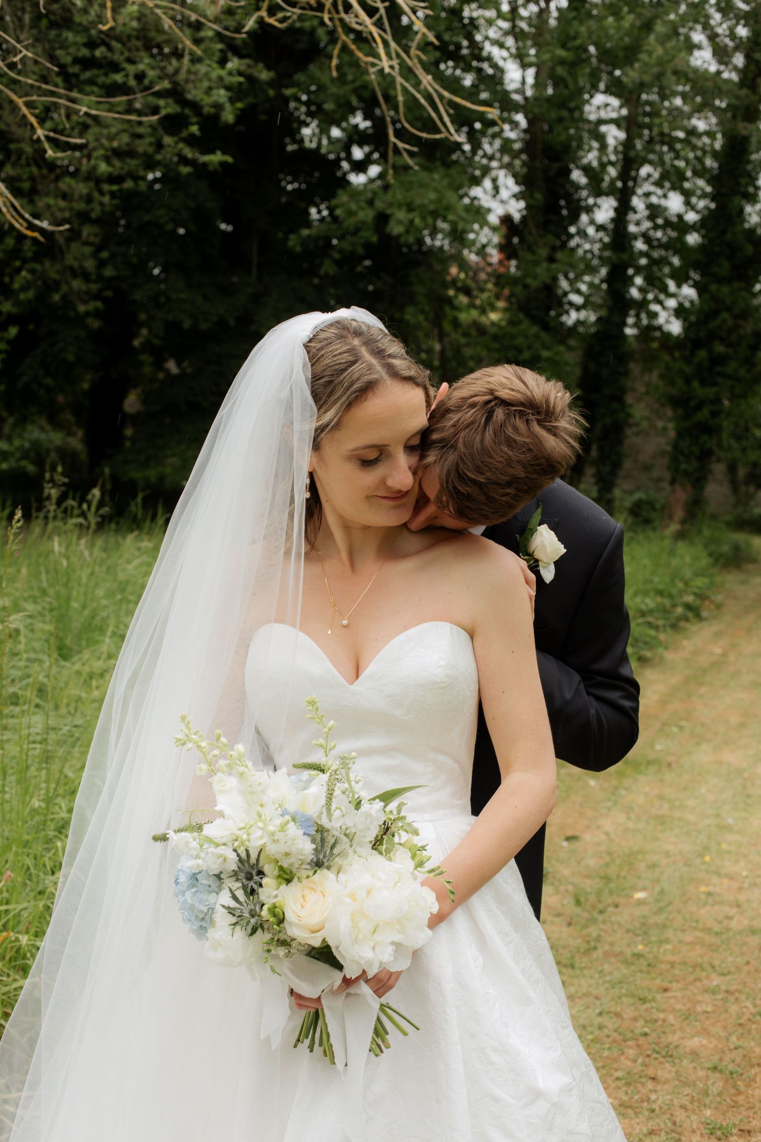 Documentary Style Cotswold Wedding Photographer captures wedding photos Gloucestershire Wedding Venue. Natural, candid wedding photography.
