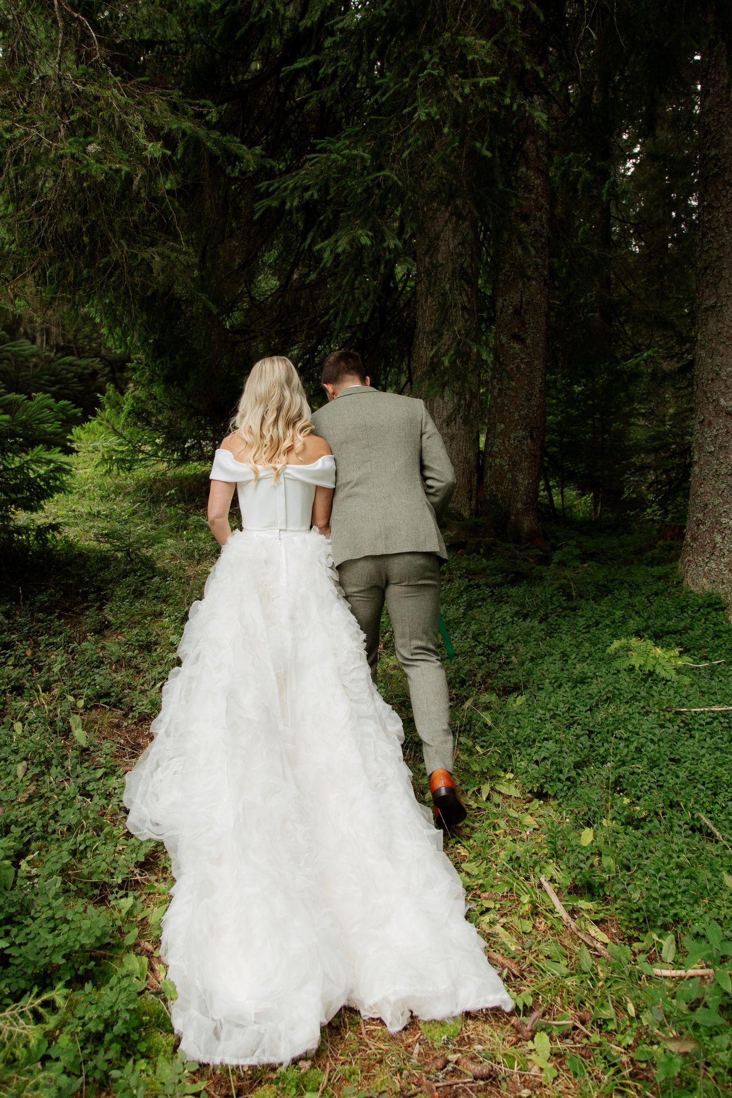 Documentary style Wedding Photographer captures wedding photos at Morzine Wedding venue. Natural, timeless and candid wedding photography.