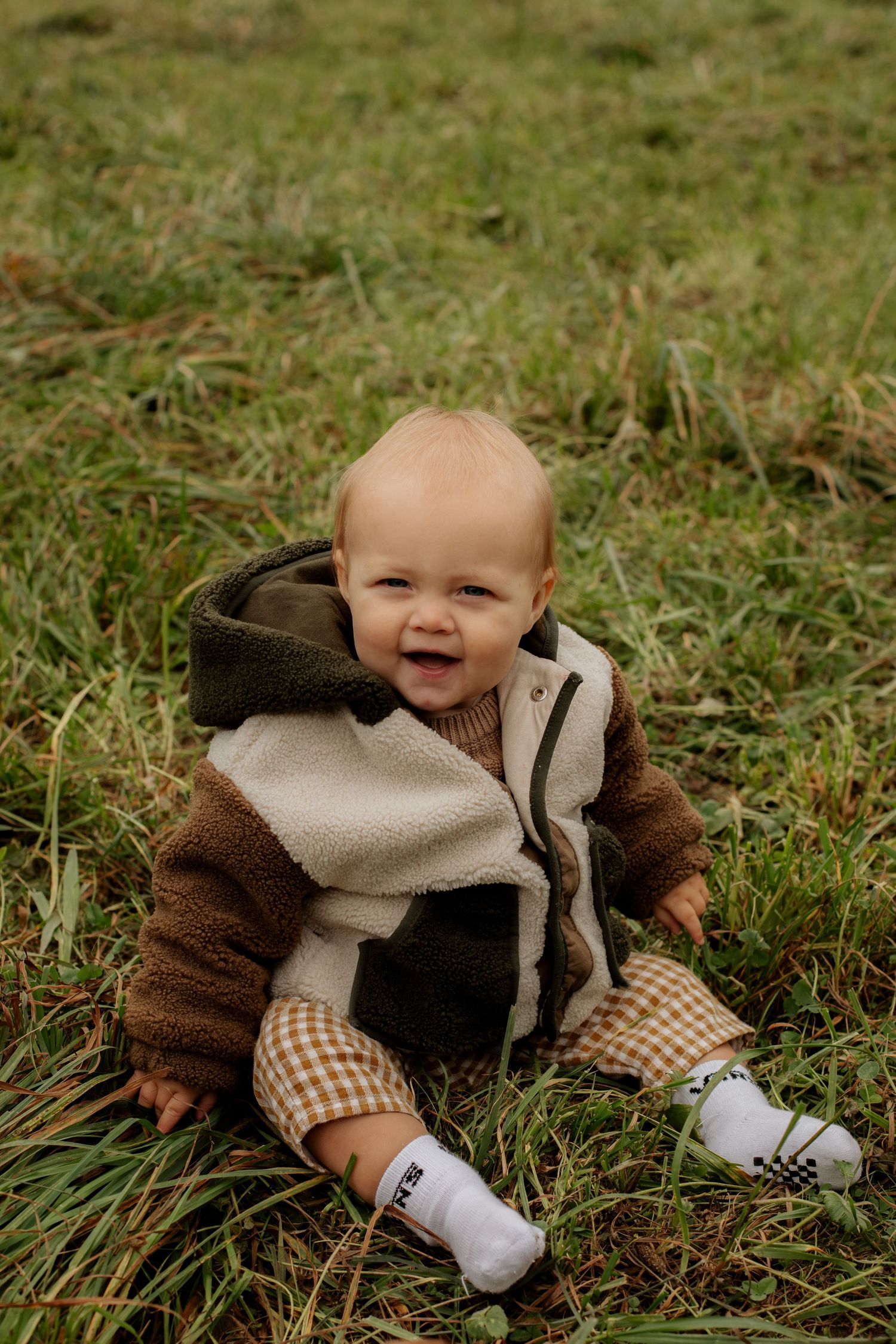 Family Photographer captures outdoor family photos. Family photography session captured by Morzine Photographer in Montriond