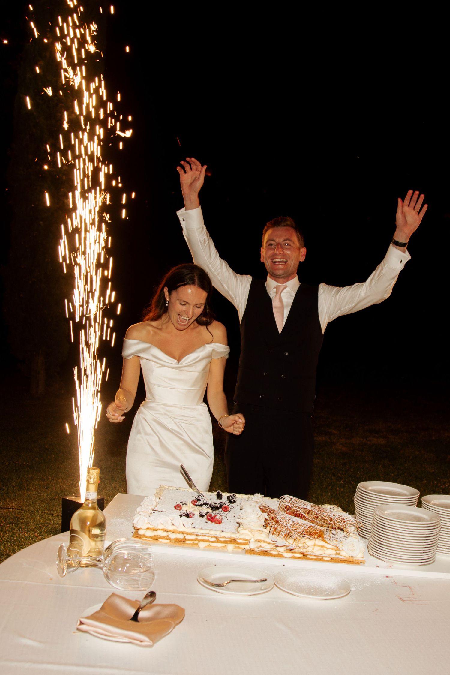 Destination Wedding Photographer captures wedding photos at Umbrian Wedding venue. Italian wedding photographer. Timeless and candid photos