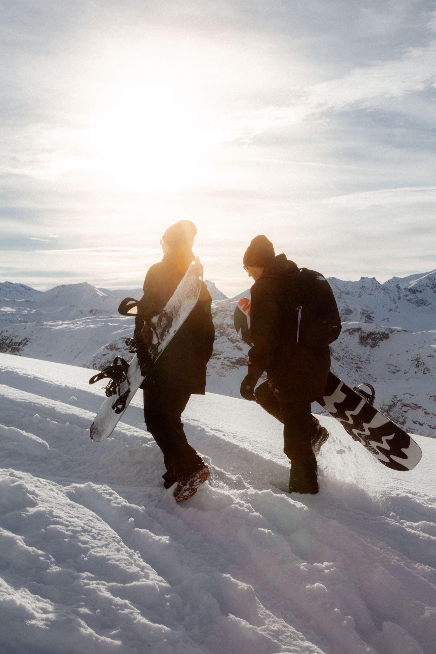 Snowy couples photography Val d'Isere wedding photography val d'isere elopement photographer wedding in Val d'Isere. Candid winter wedding