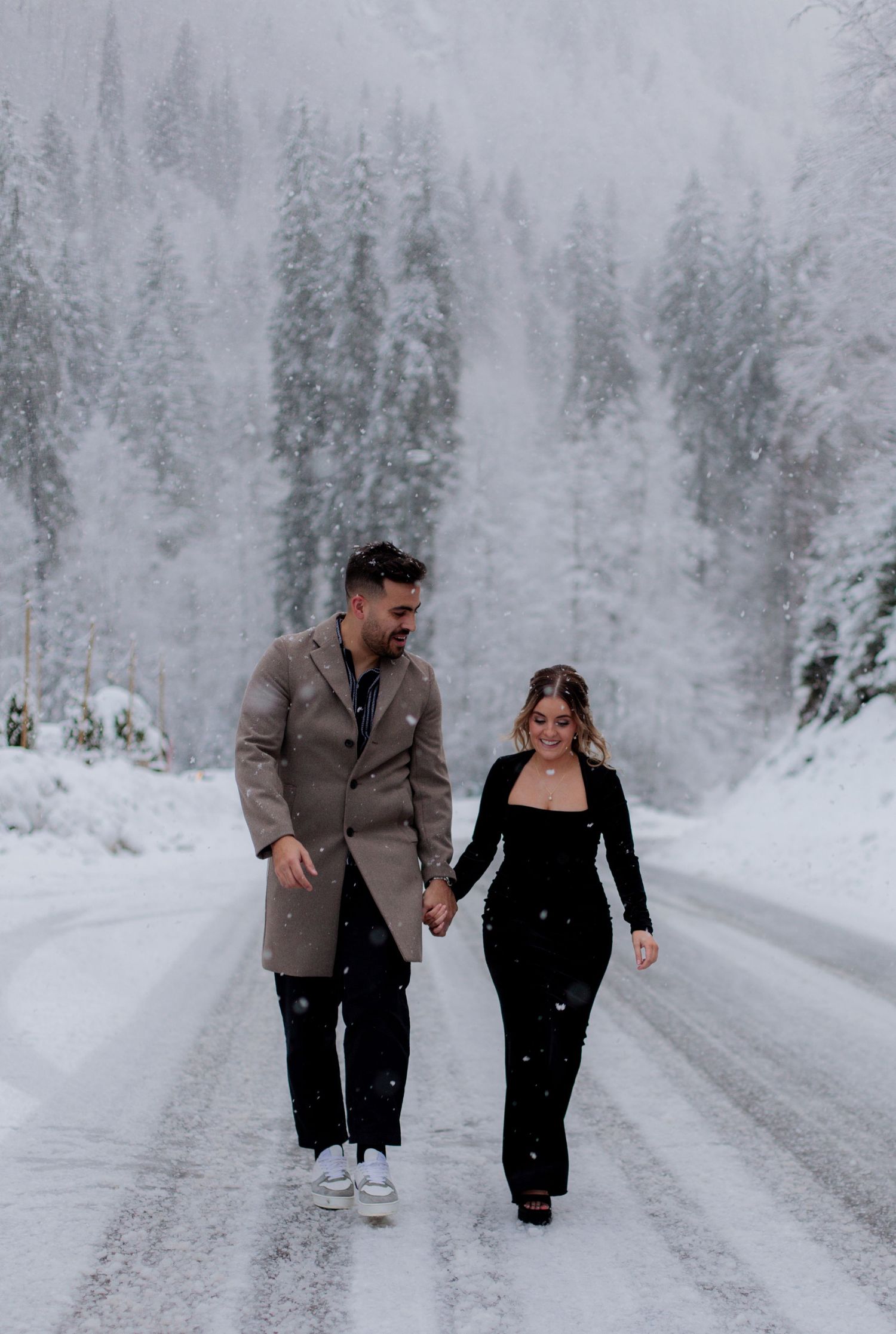 Snowy couples photography morzine wedding photography morzine elopement photographer. Wedding in Morzine. Candid winter wedding photography
