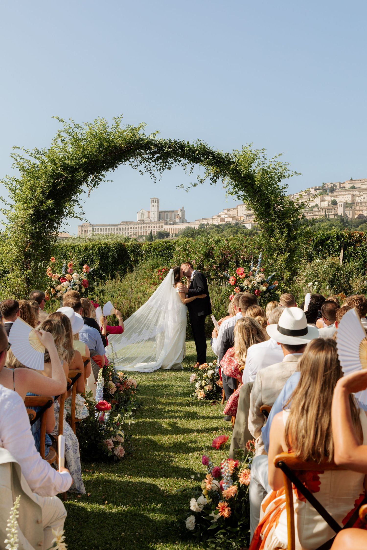 European Wedding Photographer captures wedding photos at a Tuscany Wedding venue. Italian wedding photographer, Timeless and candid photos.