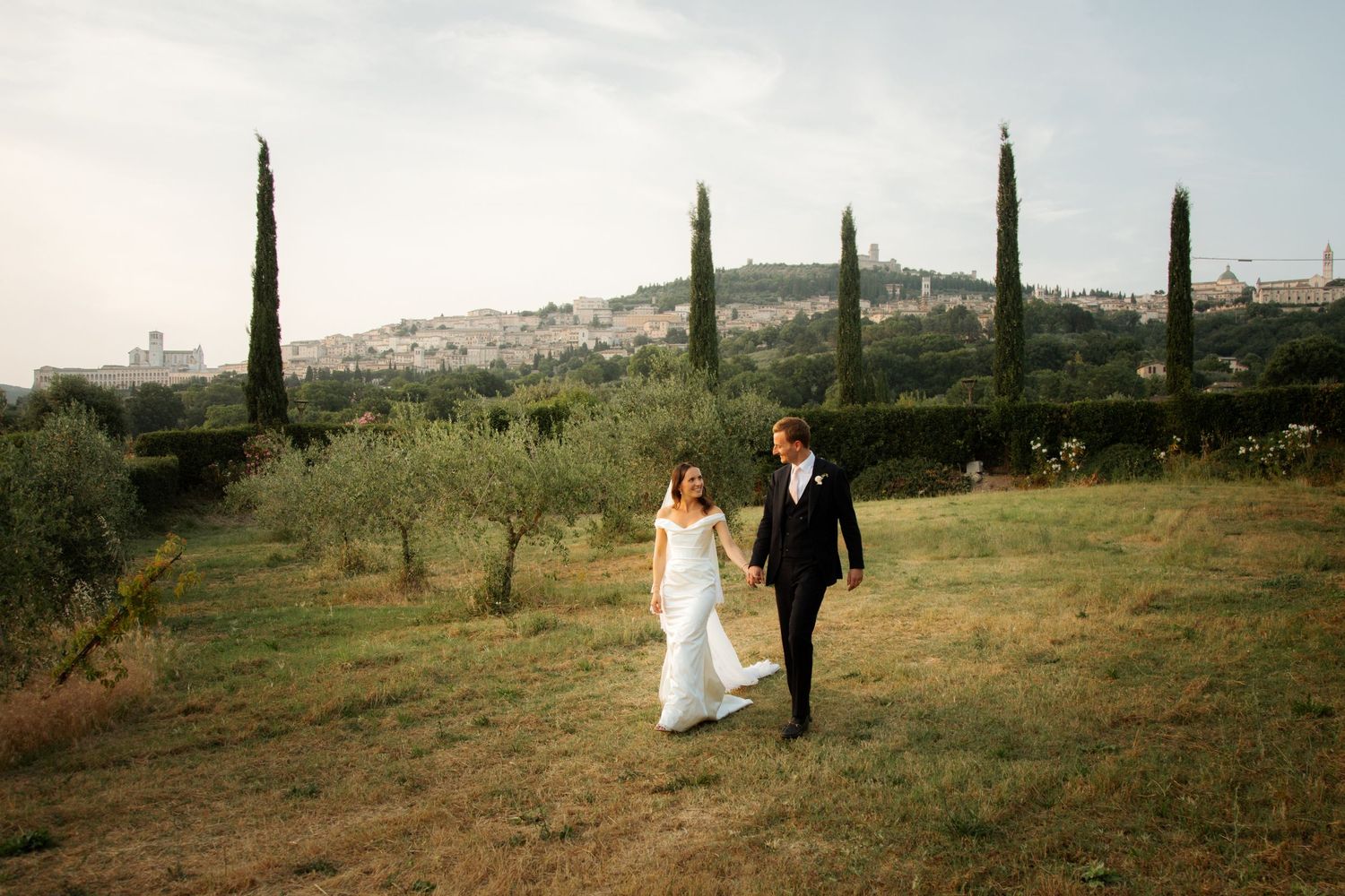 Destination Wedding Photographer captures wedding photos at Umbrian Wedding venue. Italian wedding photographer. Timeless and candid photos