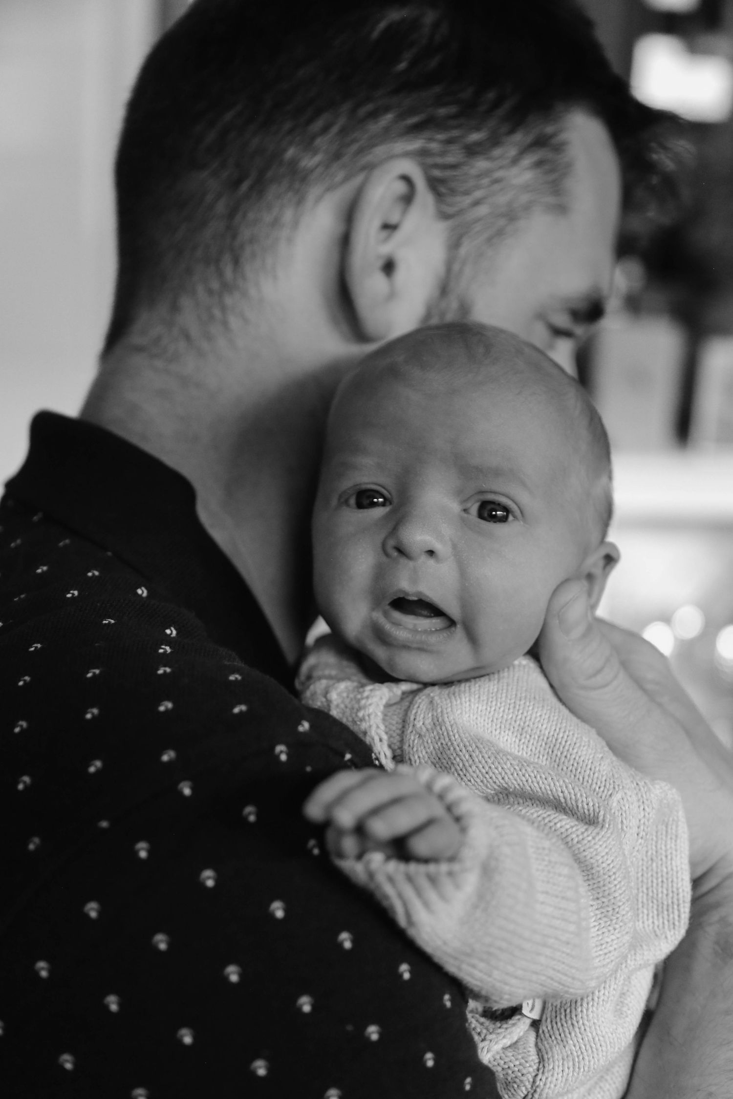 Family & Newborn photos in Morzine. Morzine photographer apturing Natural family photos. Newborn photography in Morzine and surrounding area