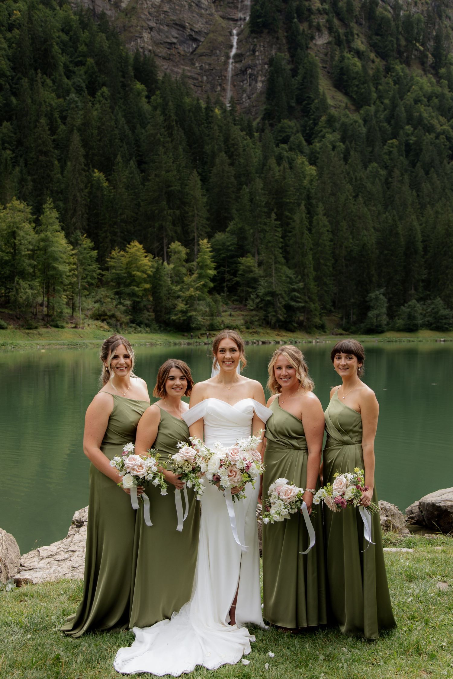 Morzine Wedding photographer captures intimate wedding cermeony photos on Lac Montriond. Candid timeless documentary style photography.
