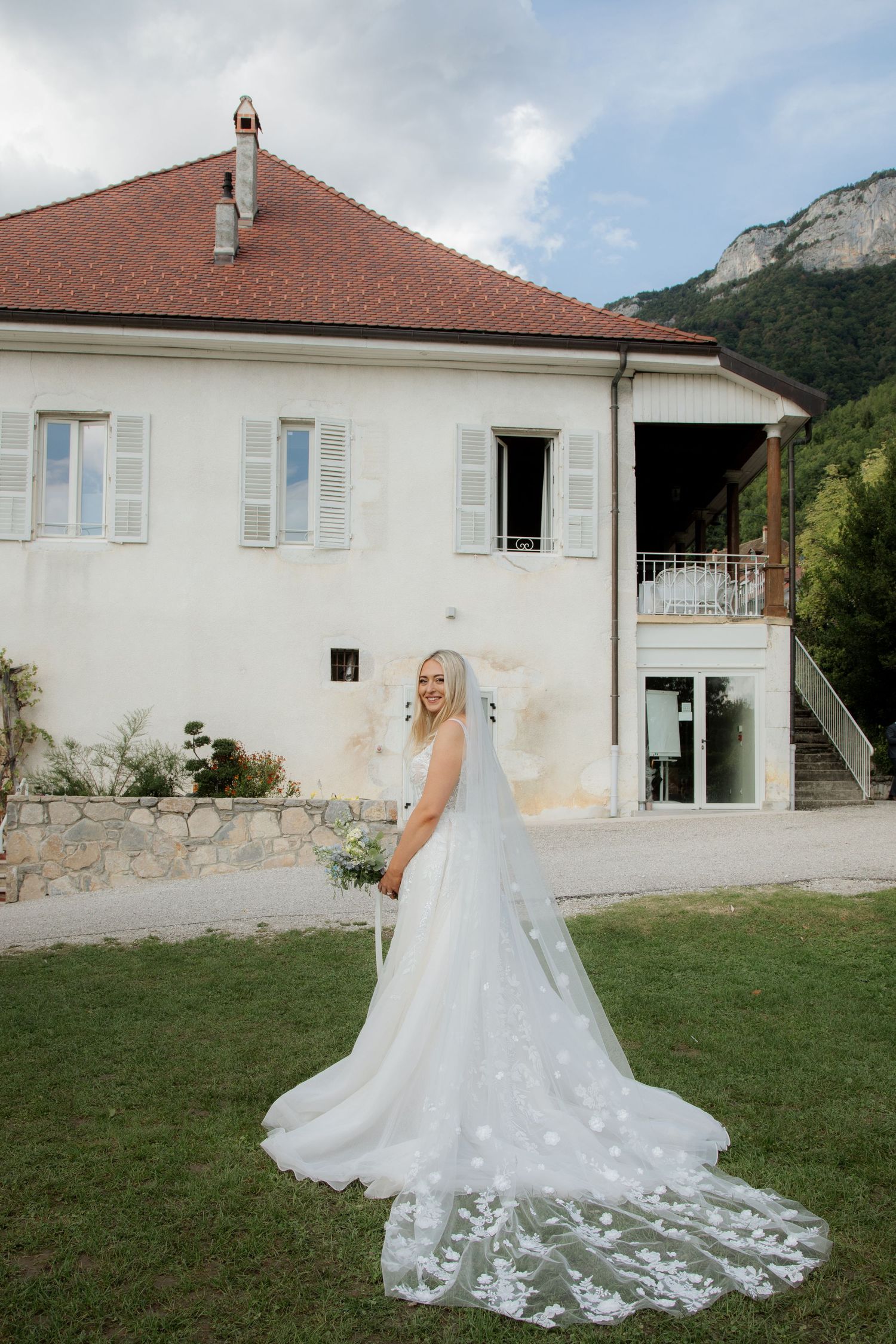 Annecy Wedding photographer captures epic wedding and natural couples photos on Lake Annecy in France. Candid & timeless documentary style.