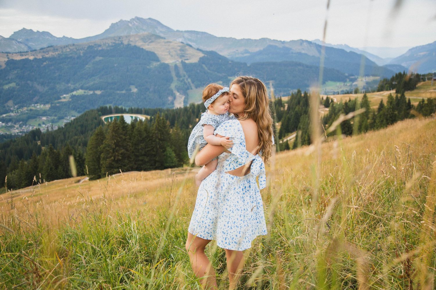 Family photography in morzine. Natural style family photographer based in Morzine. Family photography session in Les Gets and Morzine.