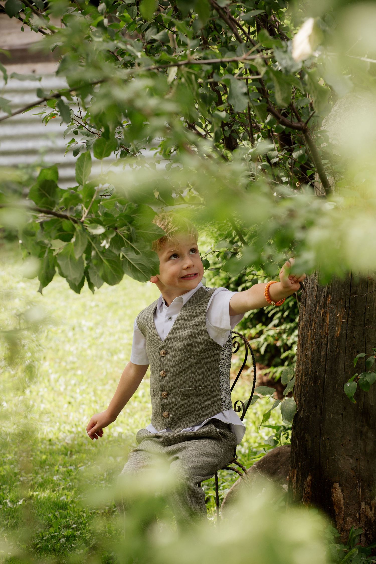 Documentary style Wedding Photographer captures wedding photos at Morzine Wedding venue. Natural, timeless and candid wedding photography.