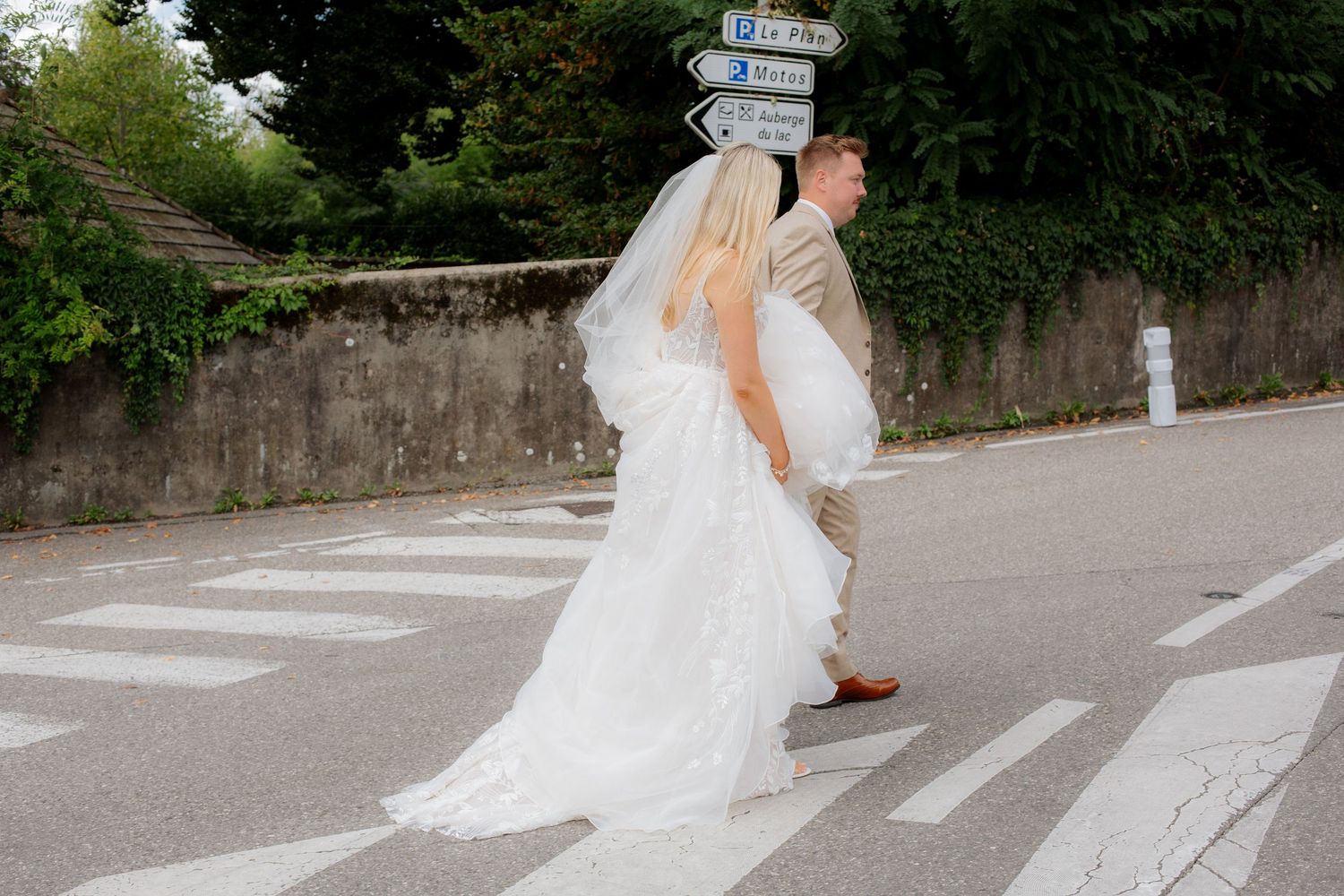 Wedding in Annecy captured by natural, candid,documentary style wedding photographer. Morzine Wedding photographer at annecy wedding venue.
