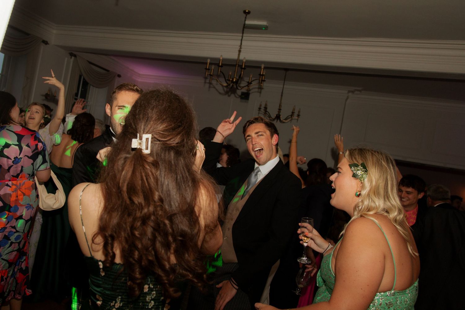 Documentary Style Wedding Photographer captures wedding party at a Gloucestershire Wedding Venue. Captured by Cotswold Wedding Photographer