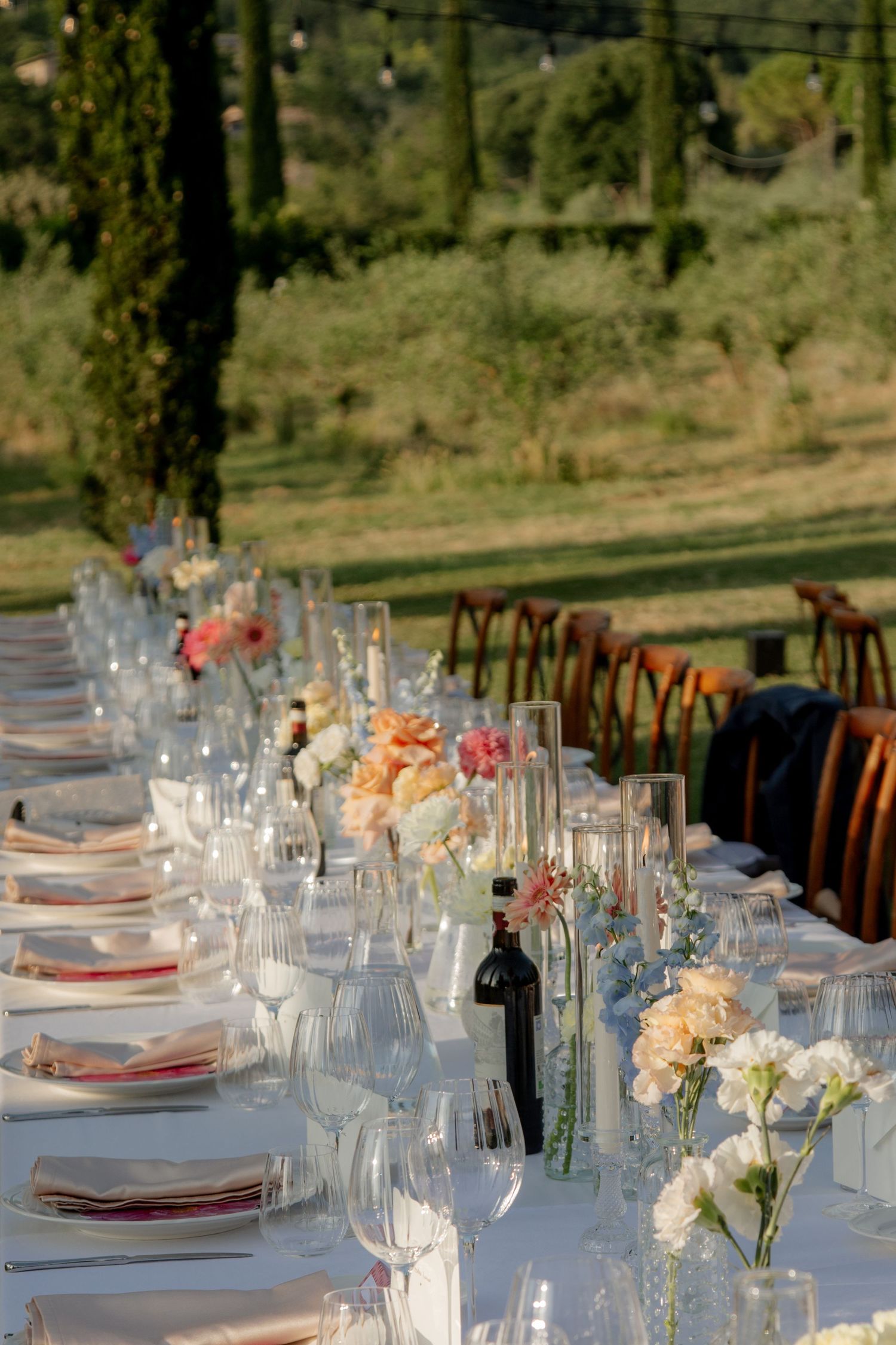 Italian Wedding photos in Assisi captured by destination wedding photographer, candid, natural style. Documentary style wedding photography.