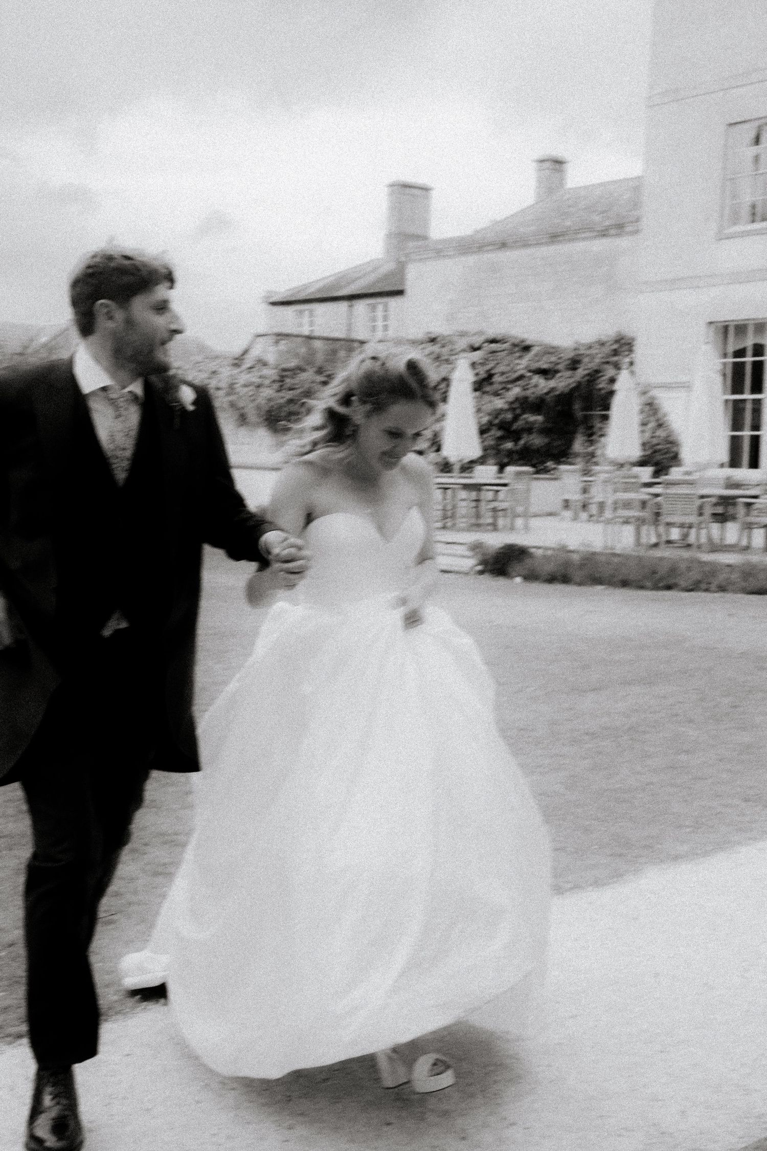 Cotswold Wedding Photographer captures candid ceremony photos at cotswold Wedding venue. Natural,honest & authentic storytelling.Cirencester