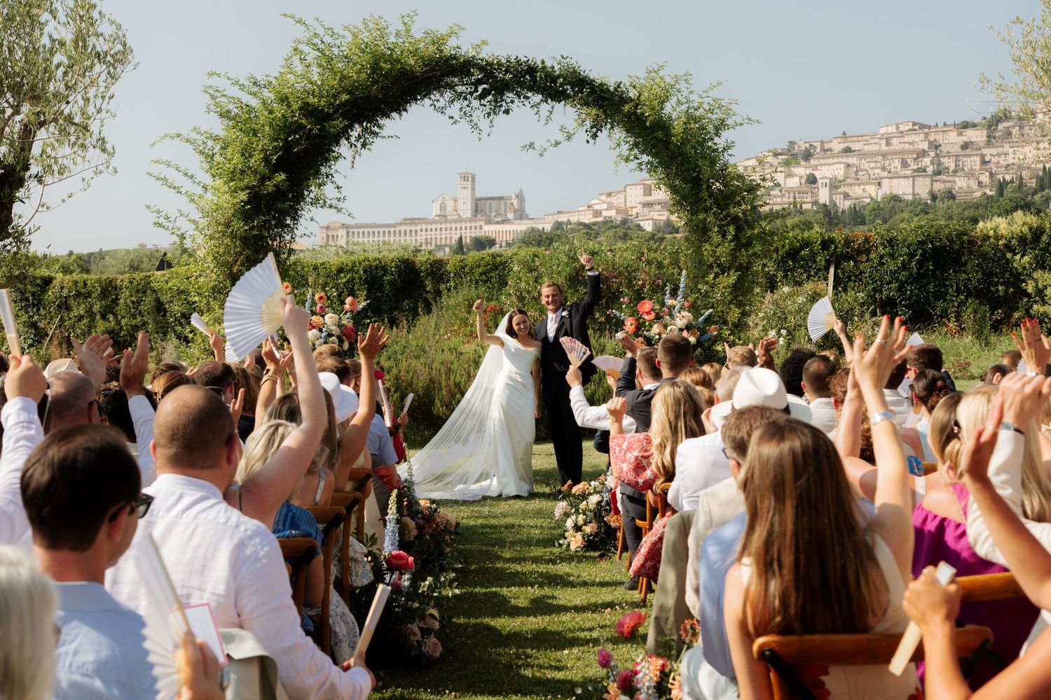 European Wedding Photographer captures wedding photos at a Tuscany Wedding venue. Italian wedding photographer, Timeless and candid photos.