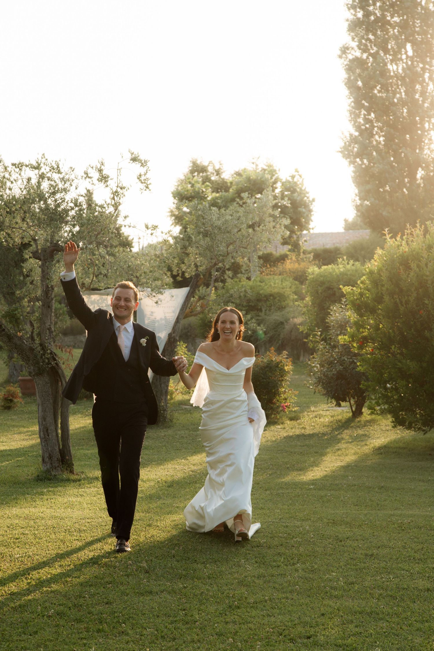 Italian Wedding photos in Assisi captured by destination wedding photographer, candid, natural style. Documentary style wedding photography.