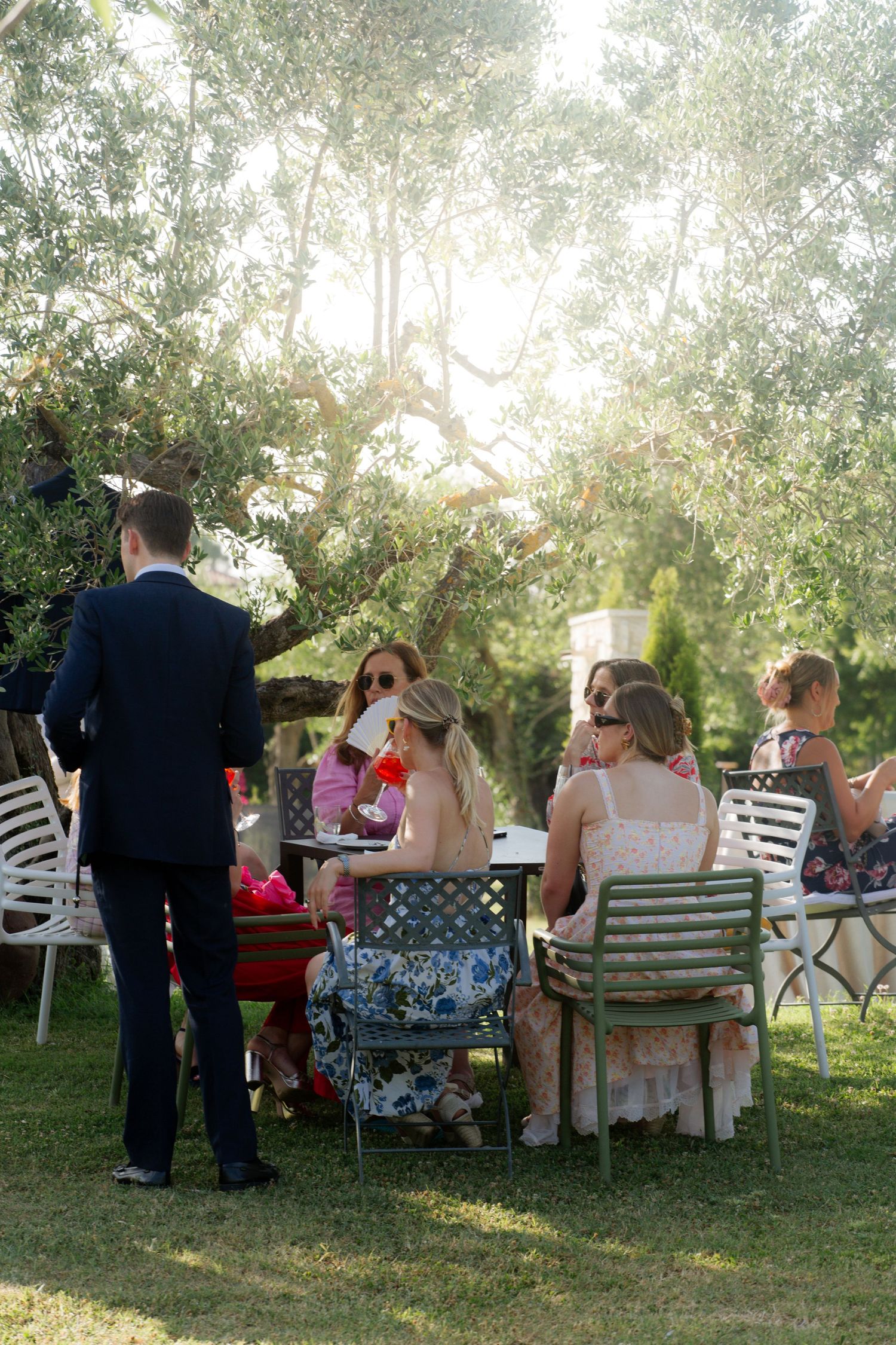 European Wedding Photographer captures wedding photos at a Tuscany Wedding venue. Italian wedding photographer, Timeless and candid photos.