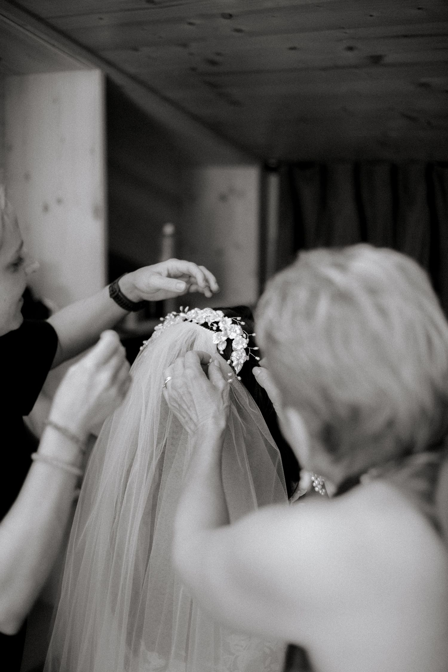 Candid Wedding Photographer captures emotional wedding at La Clusaz Wedding venue. French Alps Mountain Wedding photographer. Outdoor Bride