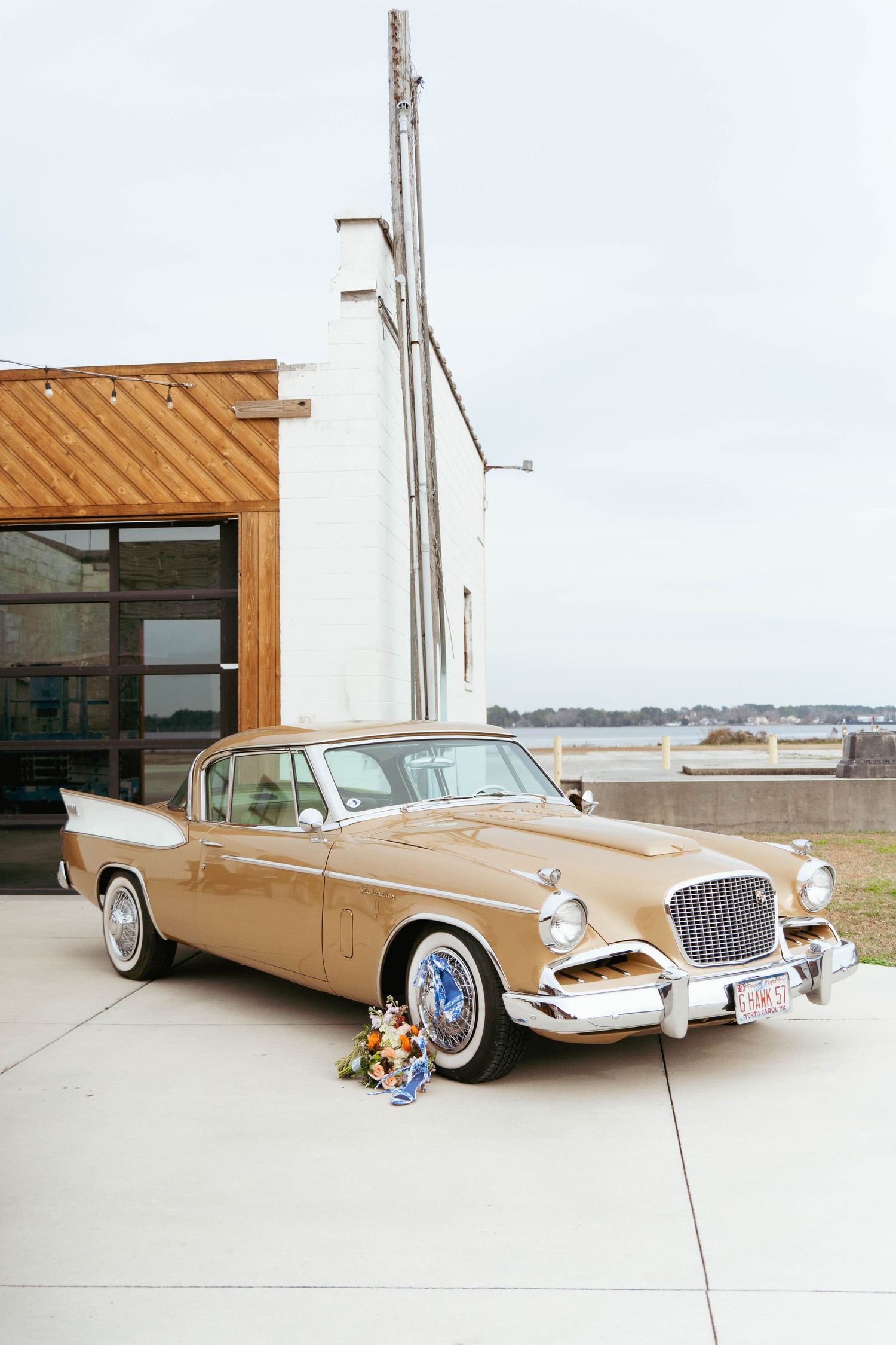 Vintage car  at The Maola at Riverside