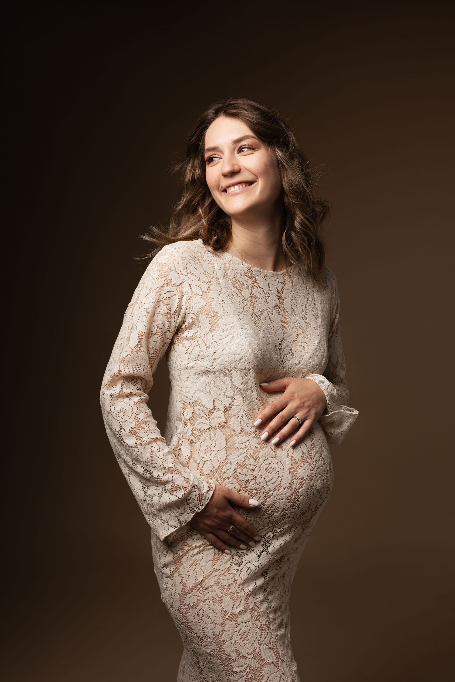 Photographe grossesse, naissance, famille. Studio situé à Chavanoz, en Nord-Isère, proche de Lyon et de Bourgoin-Jallieu