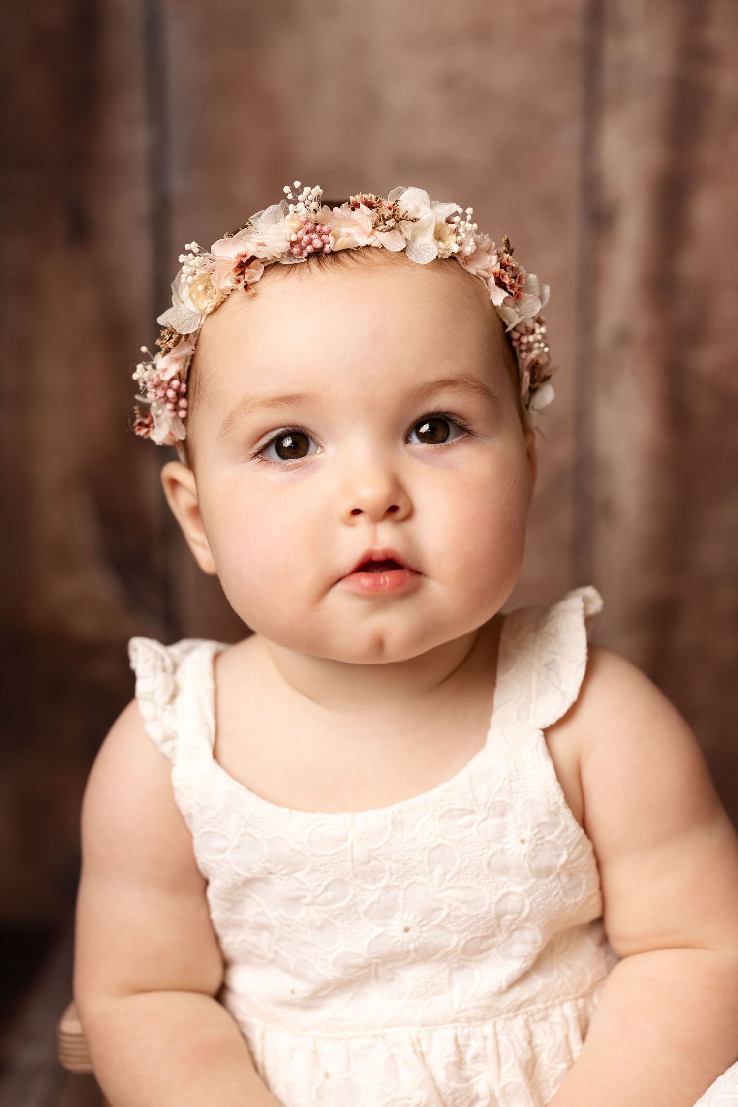 Photographe grossesse, naissance, famille. Studio situé à Chavanoz, en Nord-Isère, proche de Lyon et de Bourgoin-Jallieu