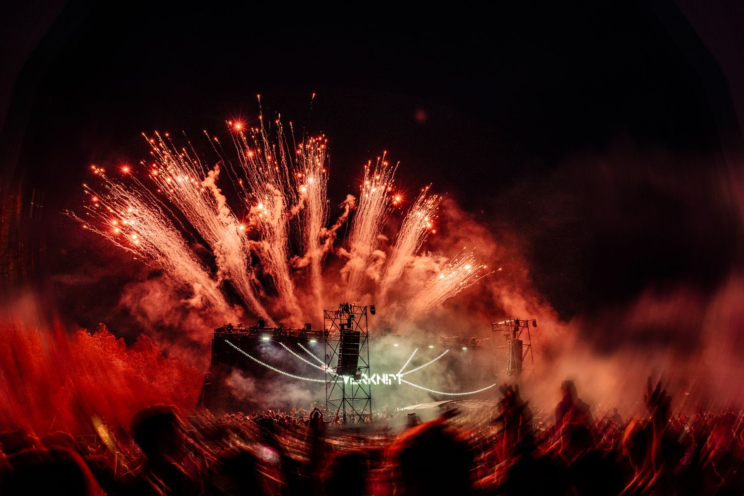 festival visuals high-energy crowd Bradamedia light installation stage design