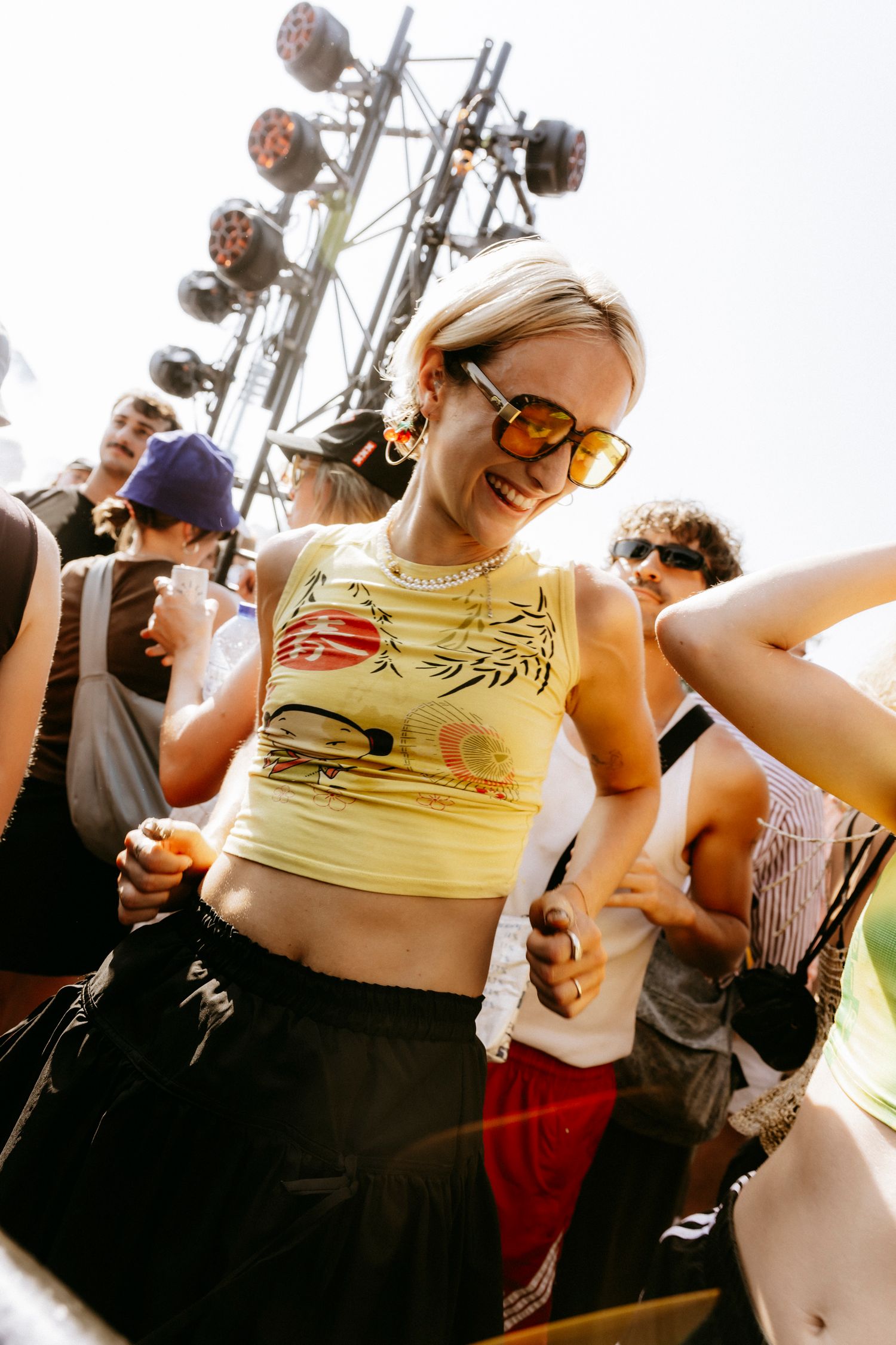 Festival Op de Ring Amsterdam Bradamedia live optredens crowd moments