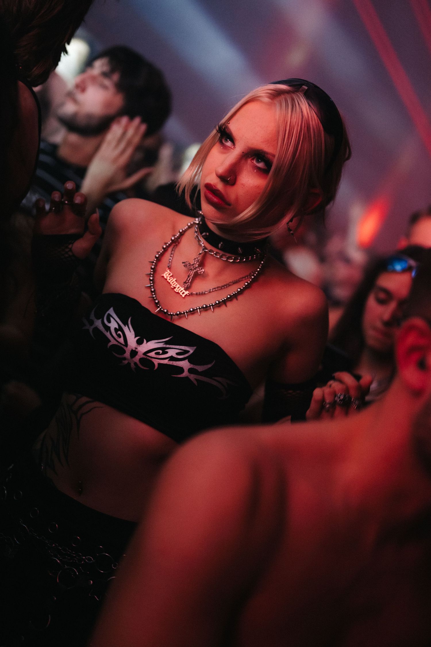 Bradamedia technofotografie rave sfeer clubreportage donkere visuals