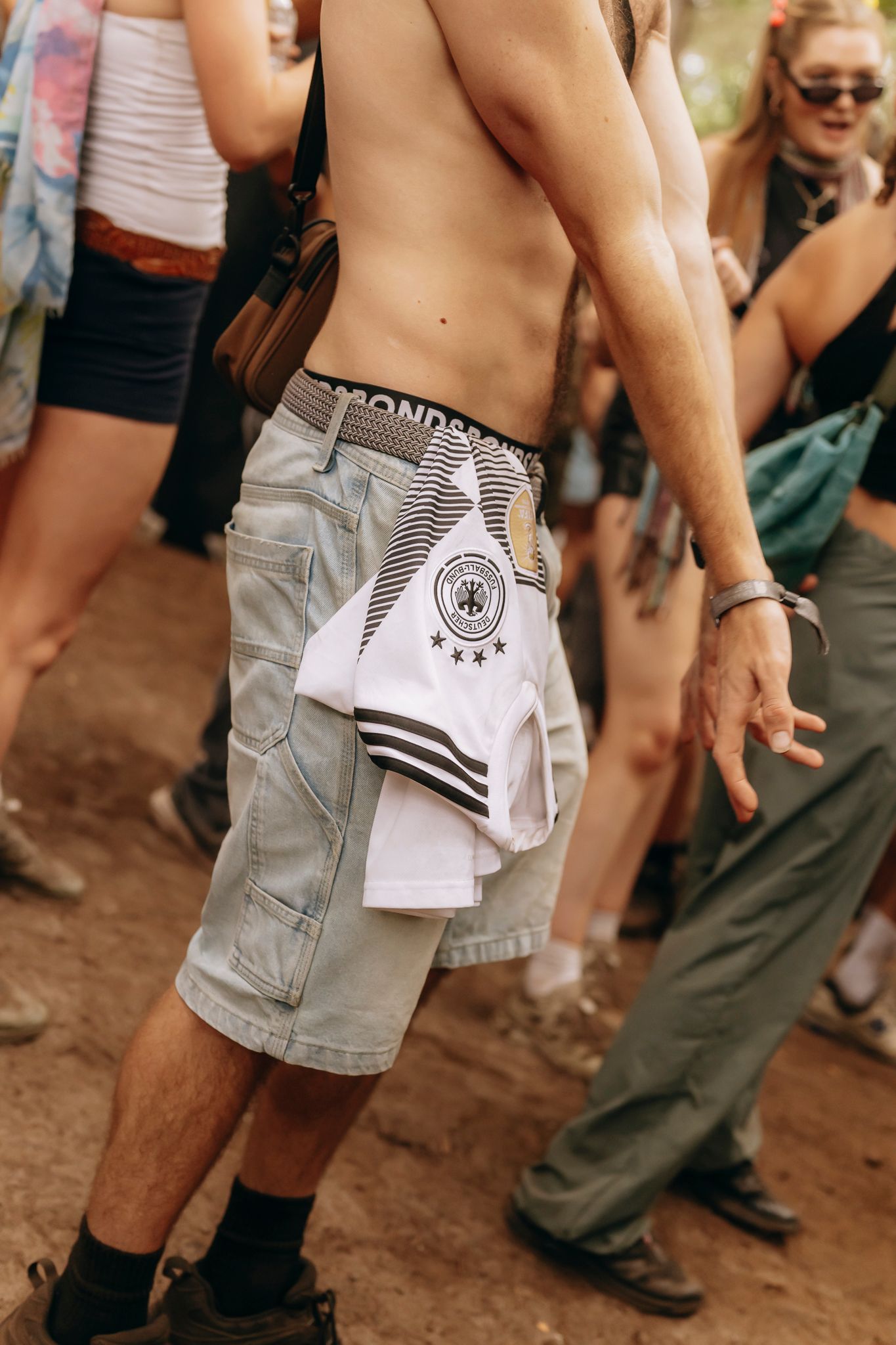 artist spotlight EDM community Bradamedia high-resolution imagery festival experience