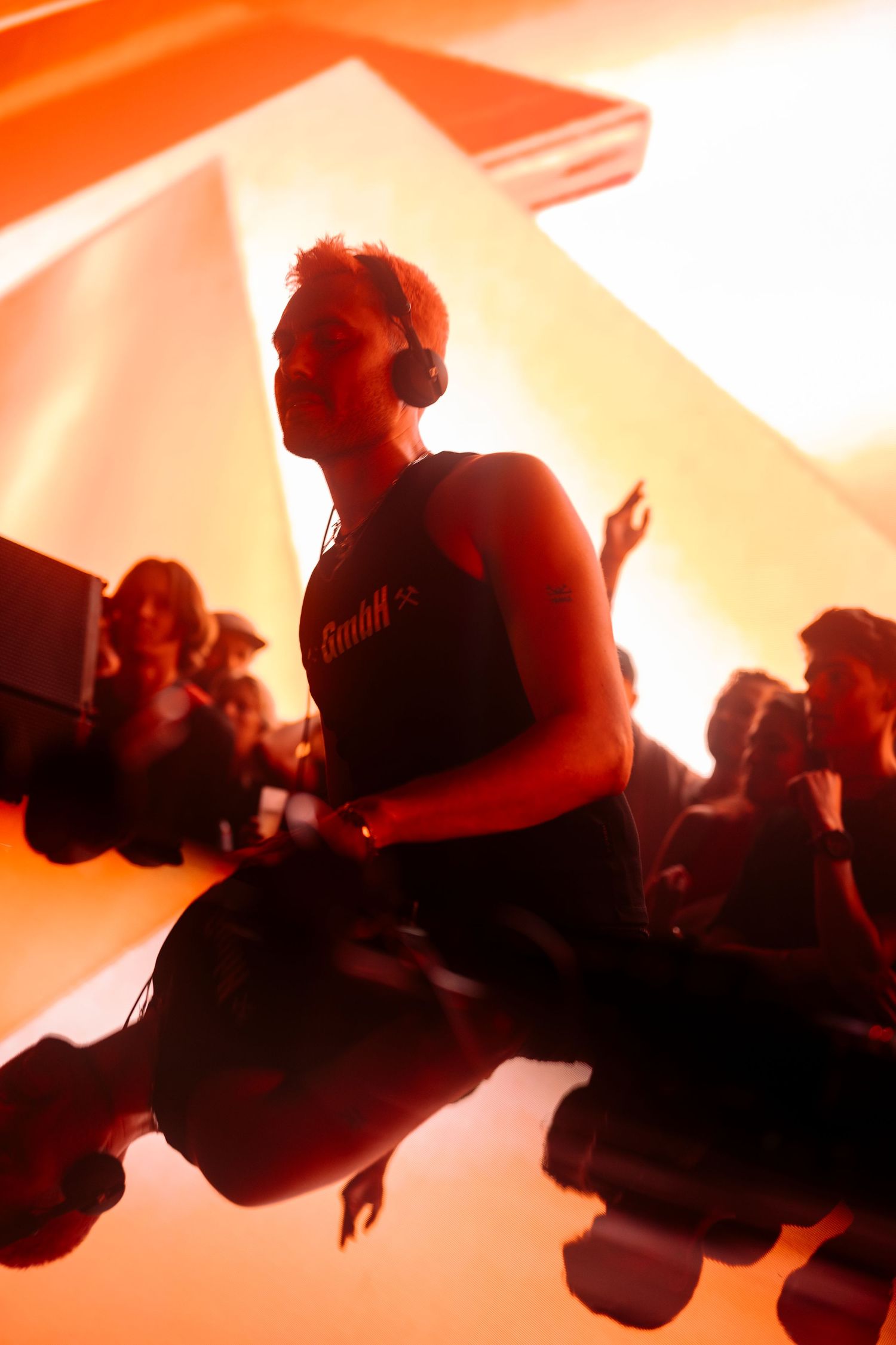 festivalreportage performer spotlight Bradamedia visual effects nacht sfeer