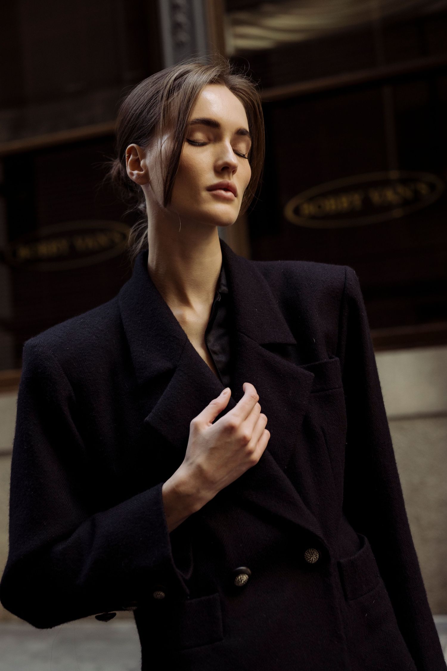 fashion shoot editorial lighting Bradamedia creatieve portretten urban vibes