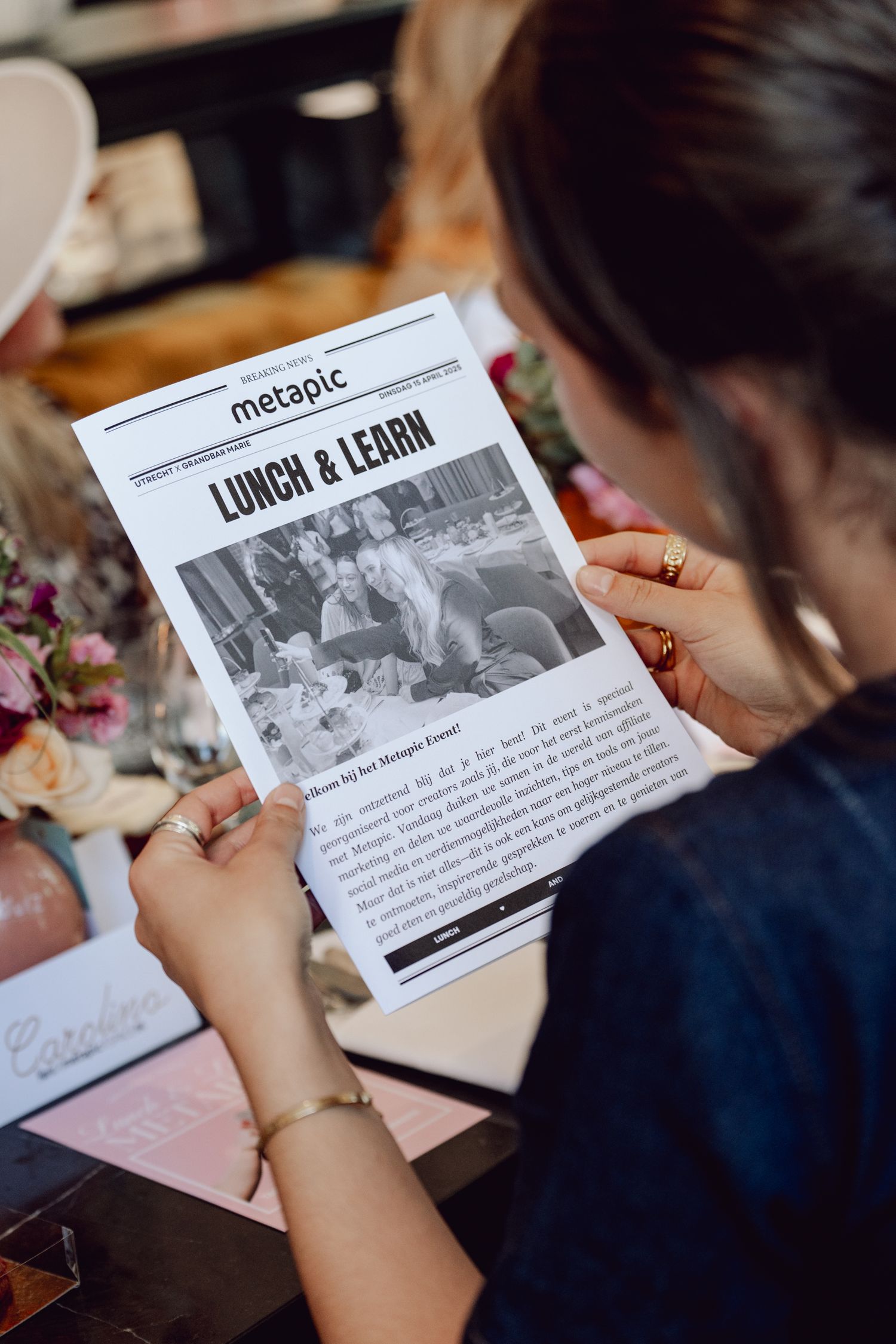 bedrijfscultuur indoor lunch Bradamedia gezellig samenzijn interactie moment