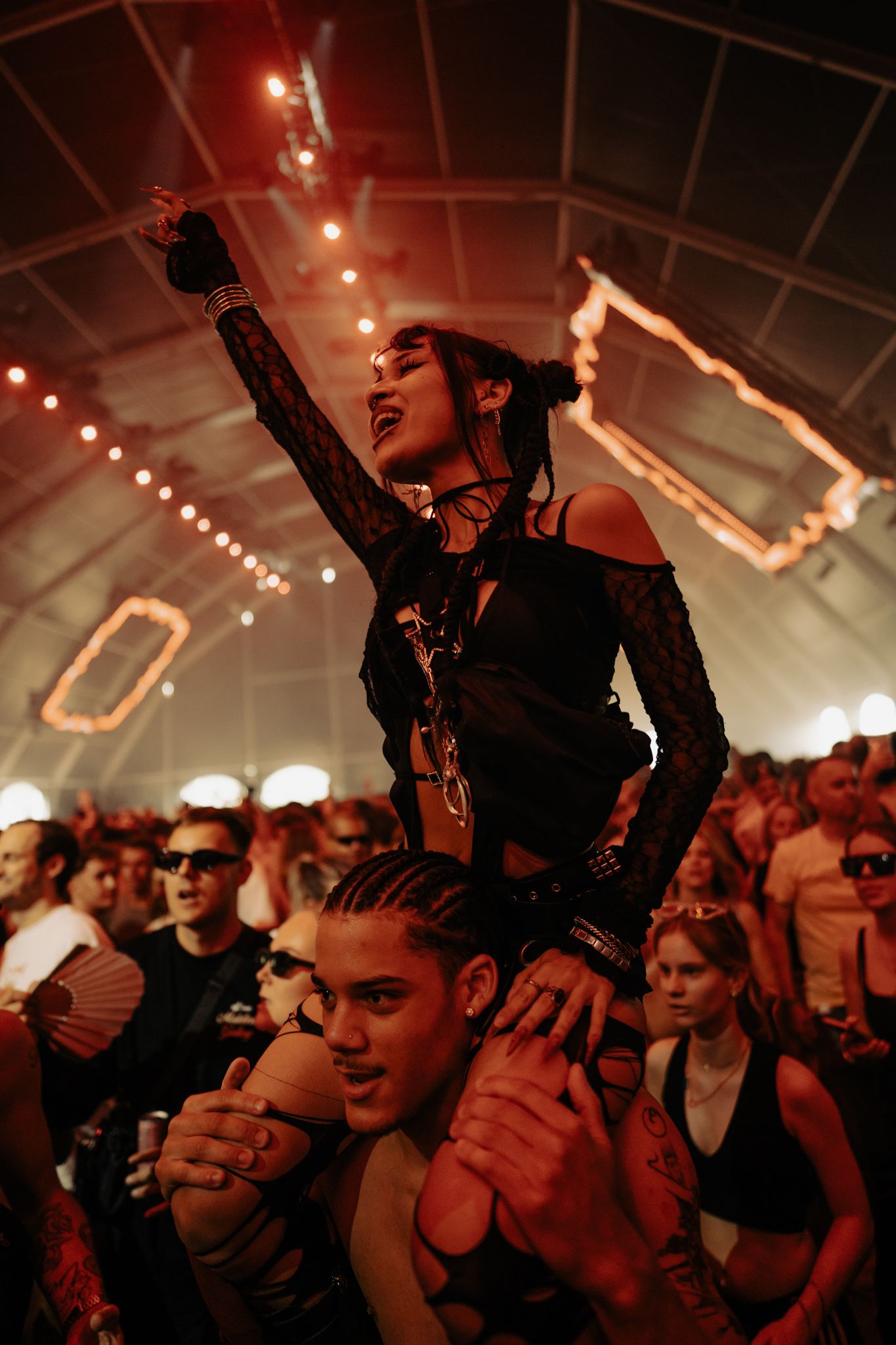 live optreden festivalreportage Bradamedia crowd energy artiestenfotografie
