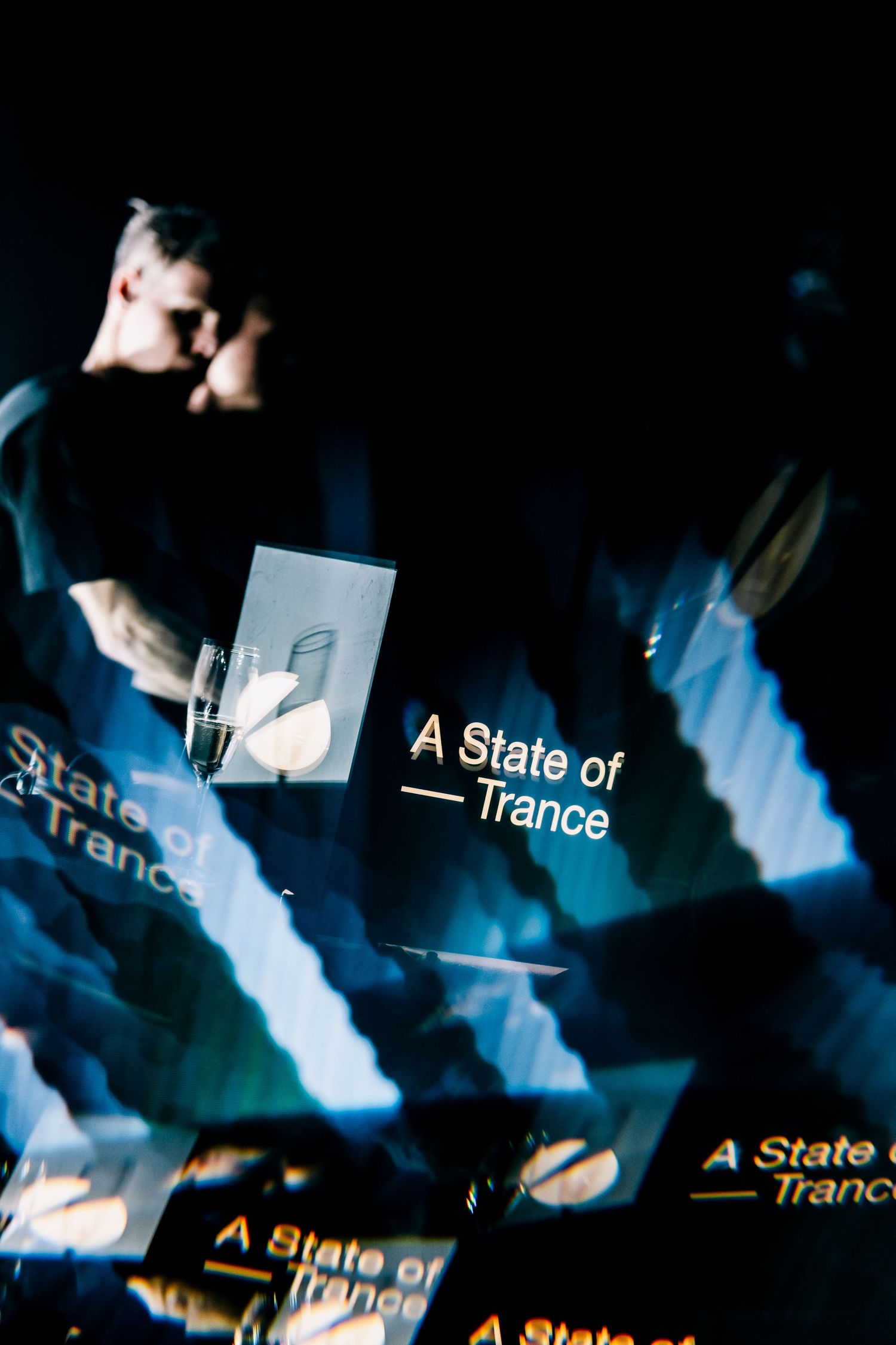 clubfotografie festival registratie immersive visuals Bradamedia ASOT Rotterdam