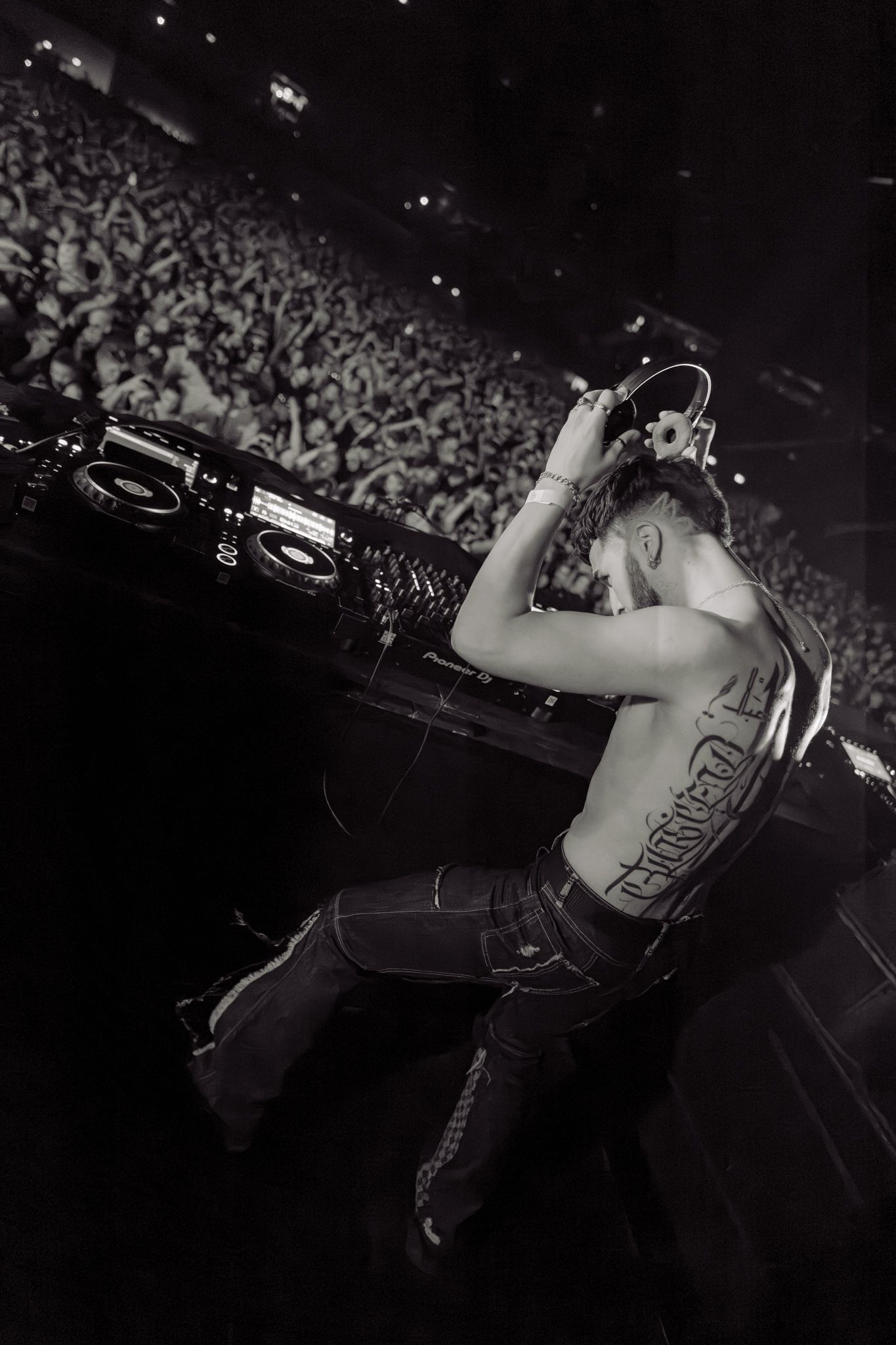 Bradamedia rave registratie professionele evenementfotograaf techno community stroboscooplichten