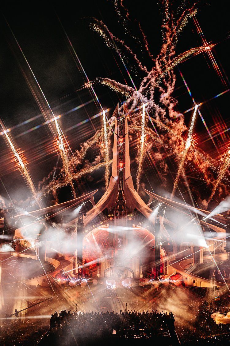tomorrowland overview bradamedia festival eindshow