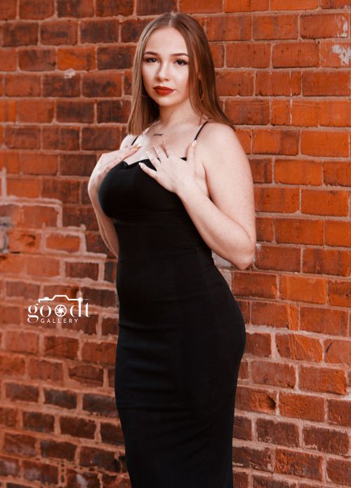 Portrait photographed by GOODT Studio
