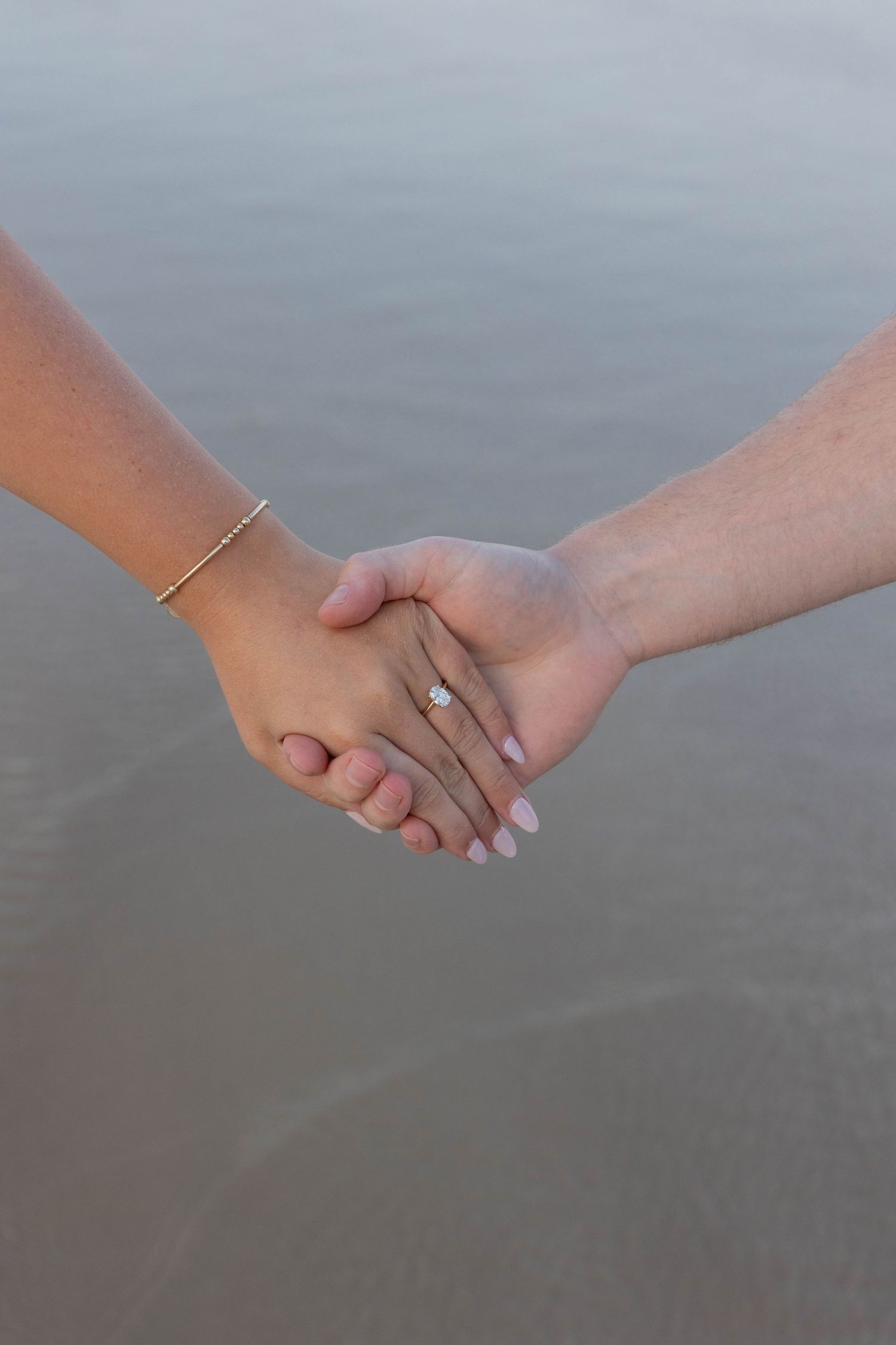 Engagement photos at the beach.