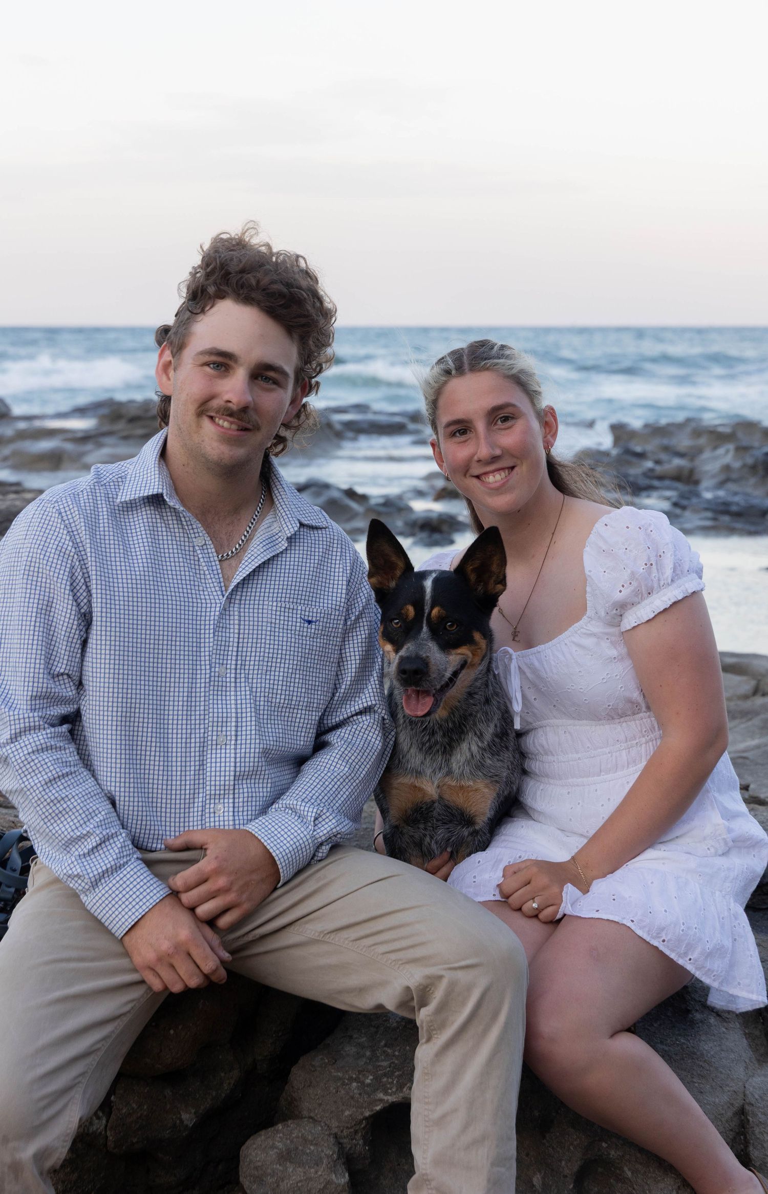 Engagement photos at the beach.