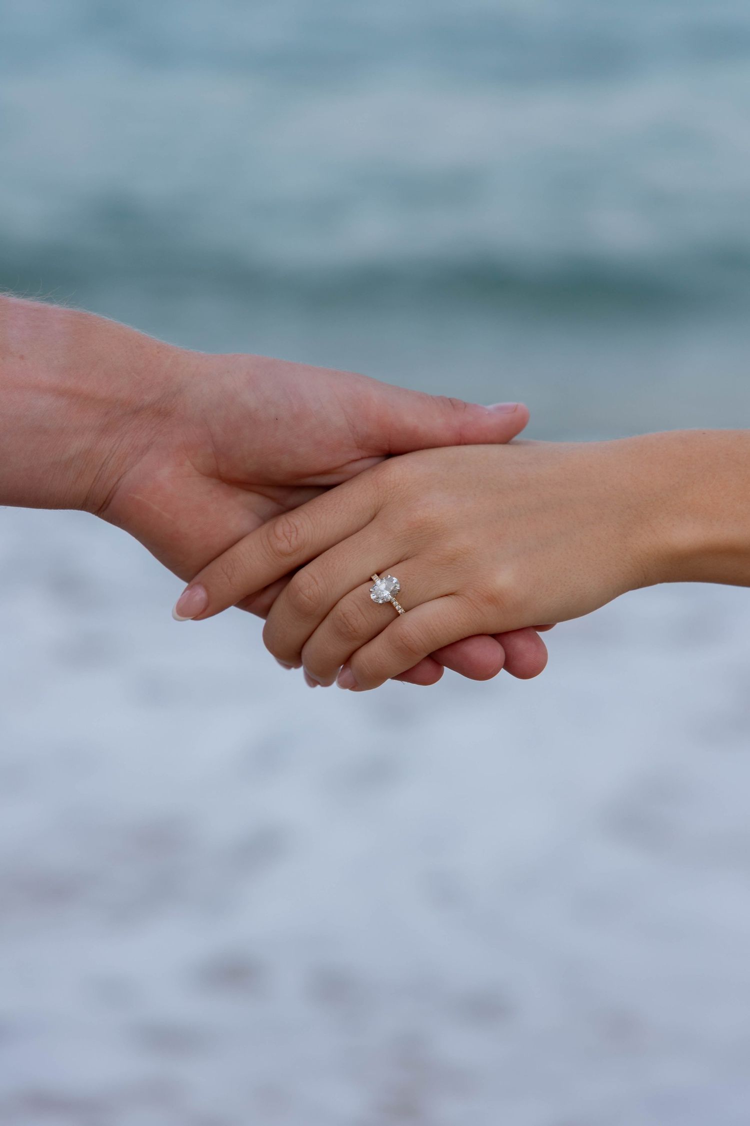 Engagement photos at the beach.