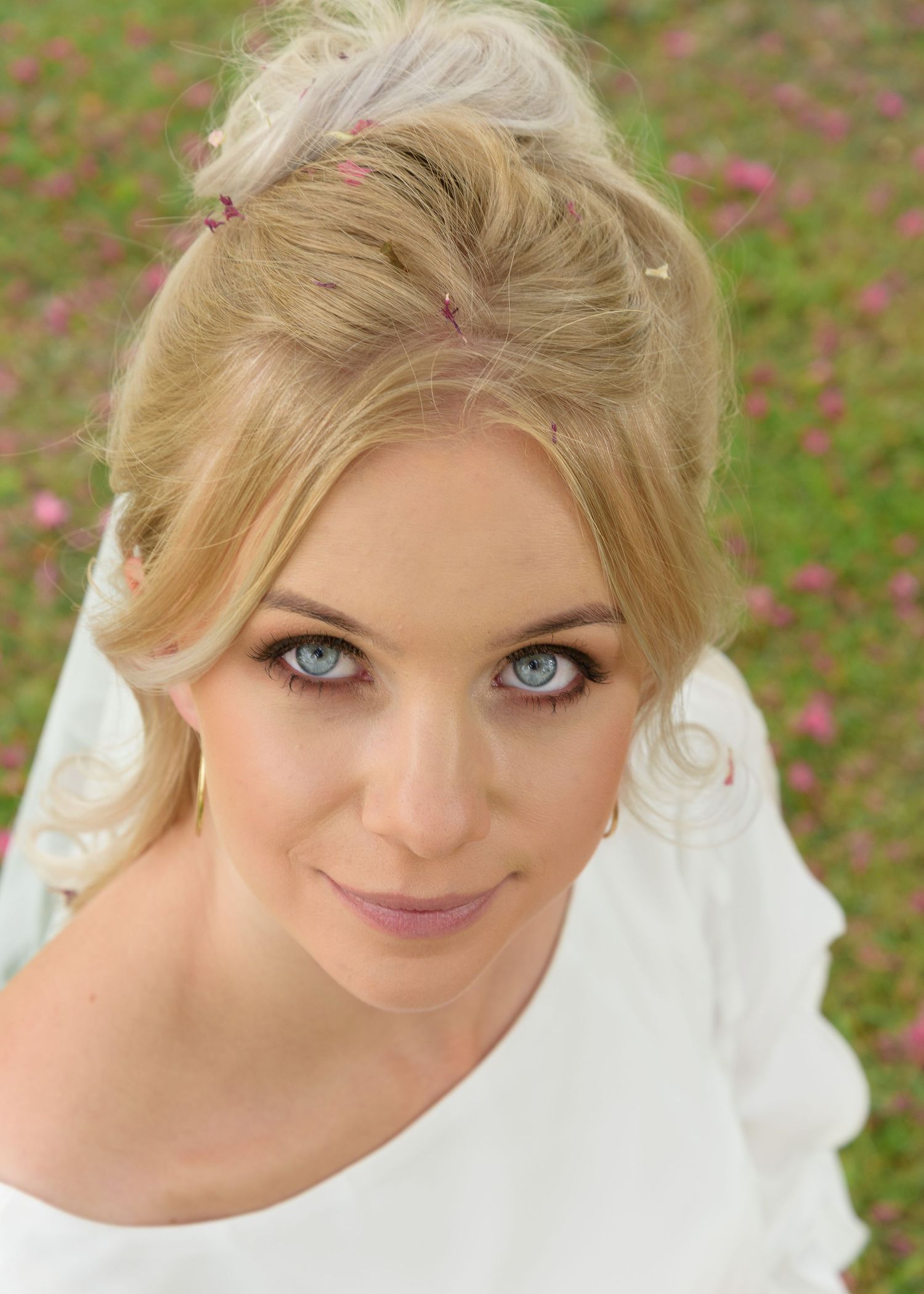 Bridal portrait on the green outside the registry office in Witney, Oxfordshire
