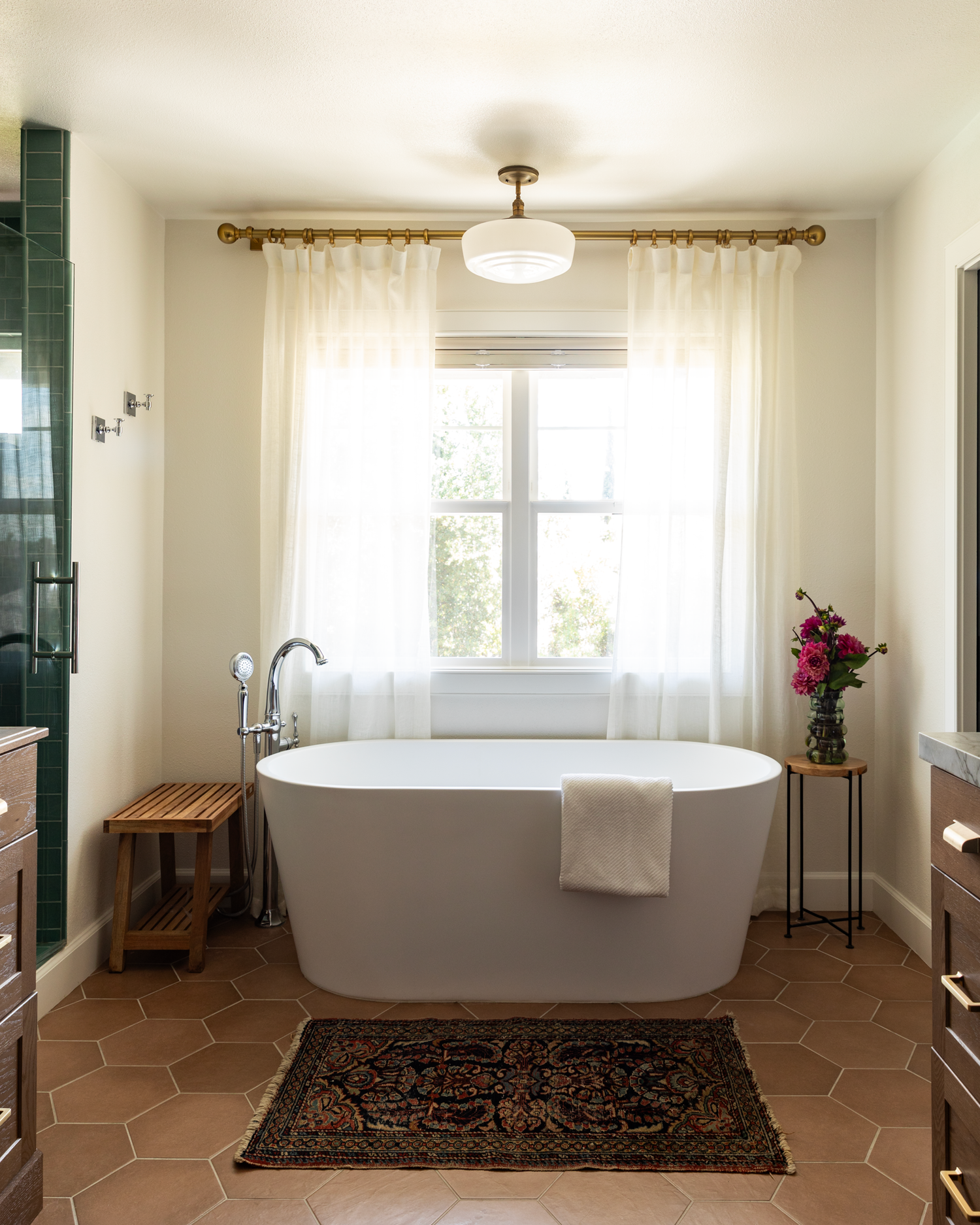 Primary traditional bath in La habra designed by Cait Sourapas Interiors and professionally photographed by Kristen Cox