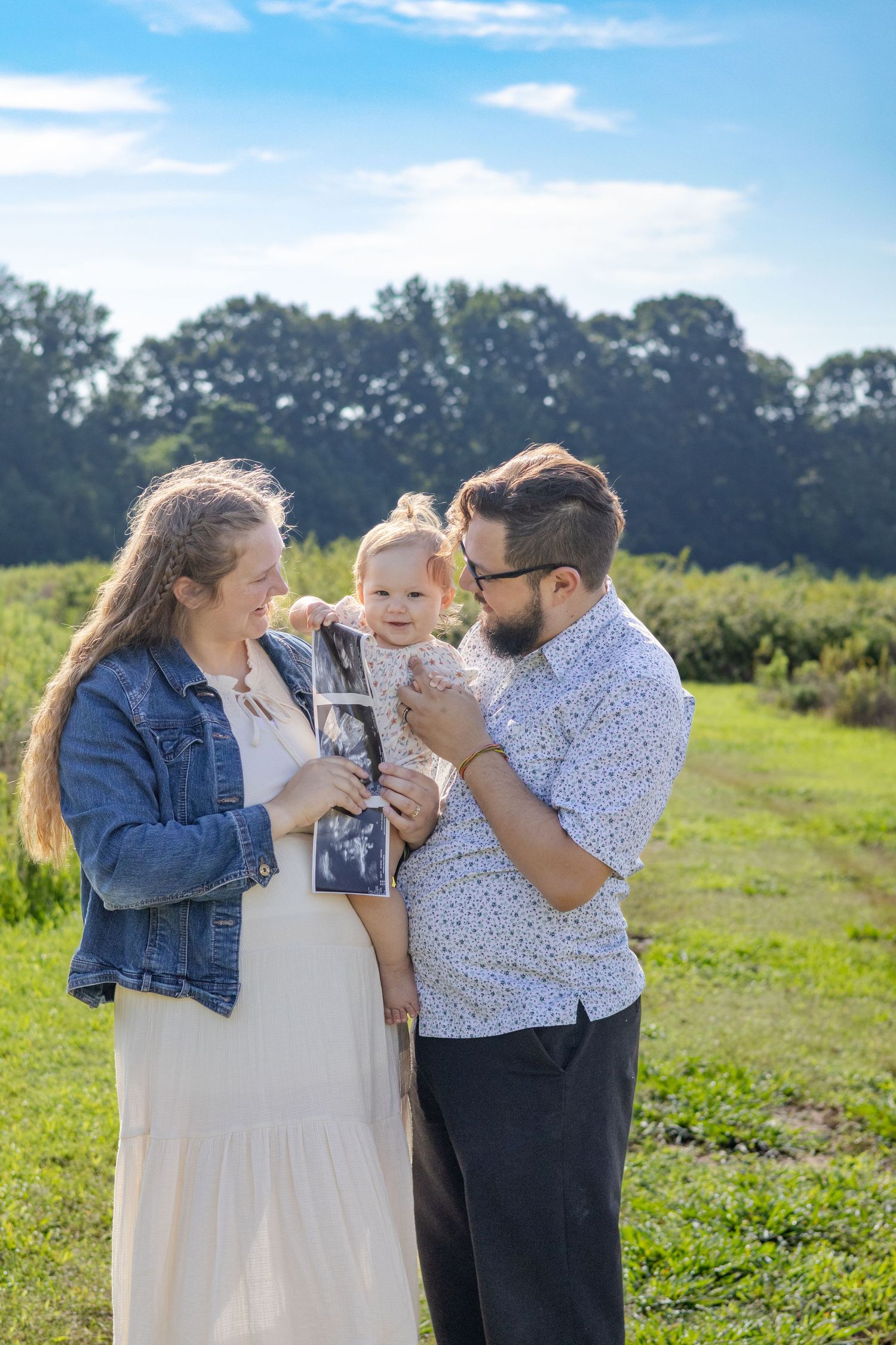 Outdoor family photographer in Matthews, NC