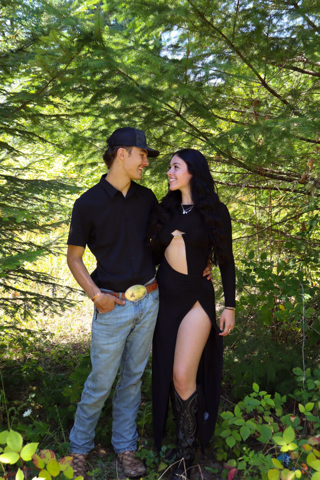 outdoor couples photos