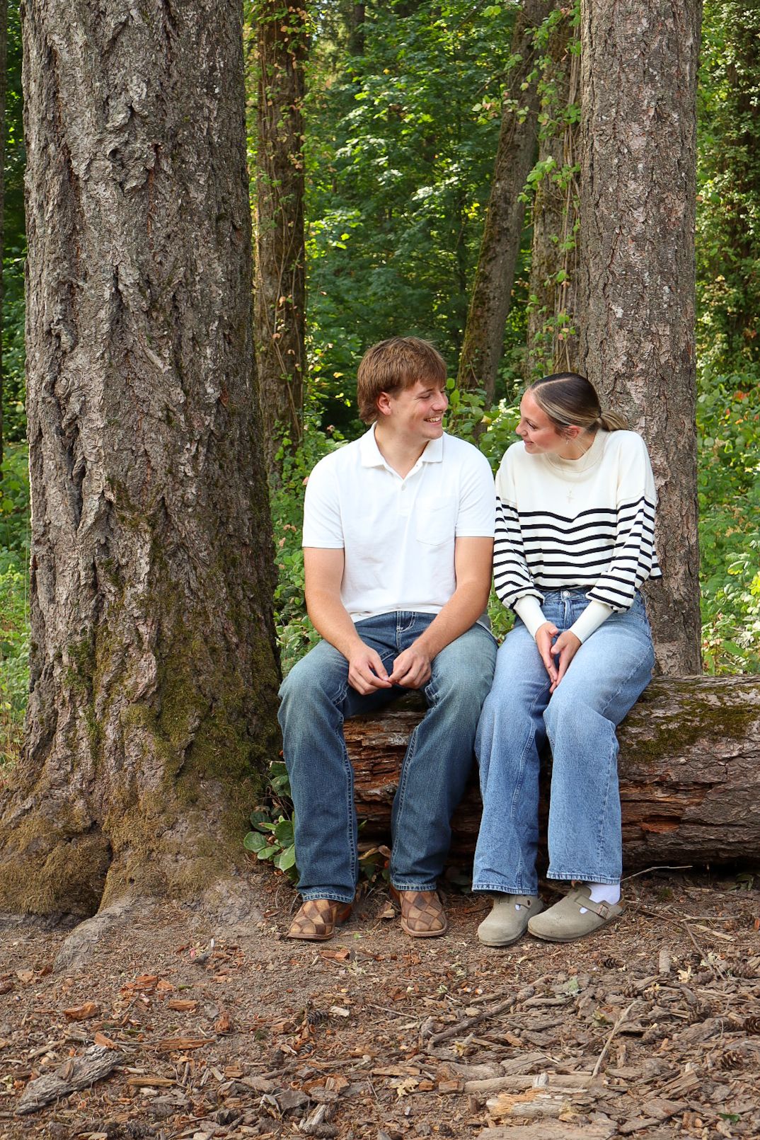 outdoor couple photos